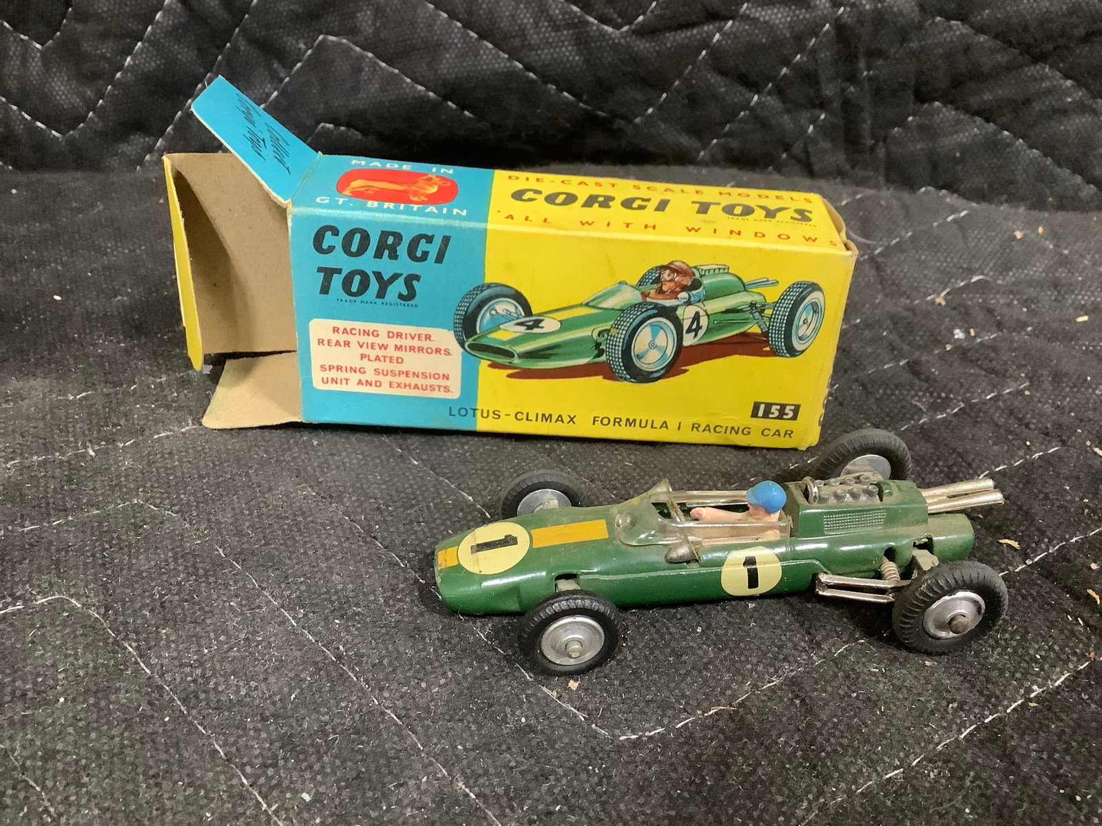 Vintage Corgi Toys Lotus Climax Formula 1 Racing Car Diecast Model (1 of 1)