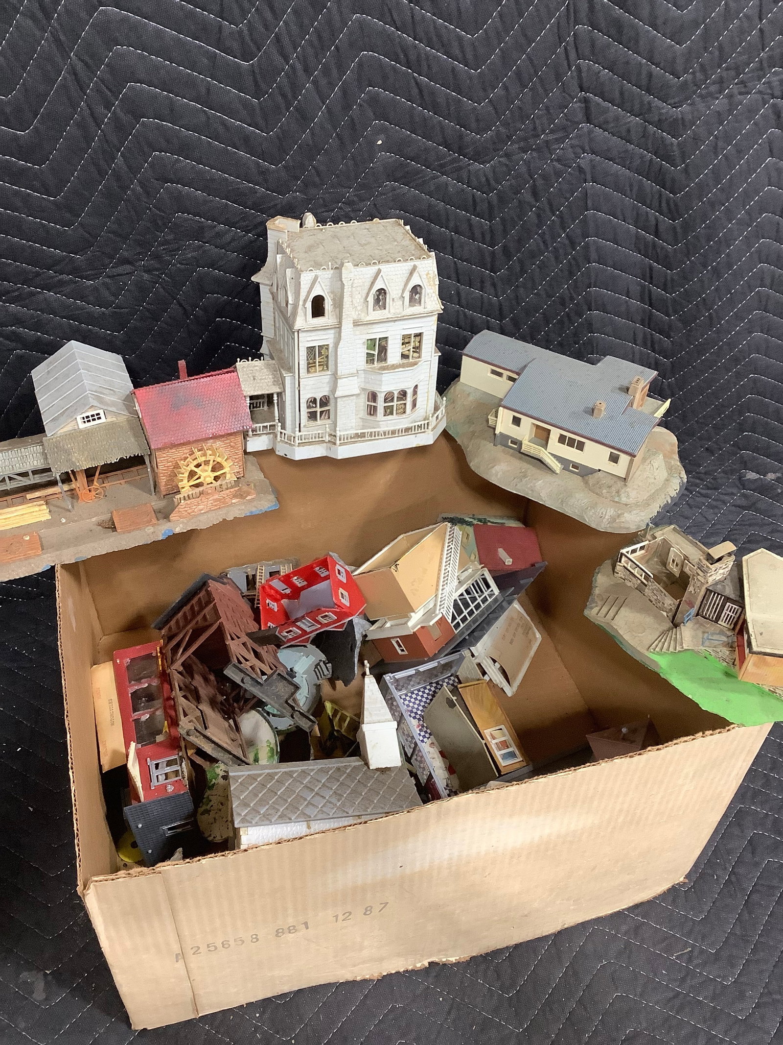 Vintage Plasticvillle pieces: Vintage Plasticvillle pieces