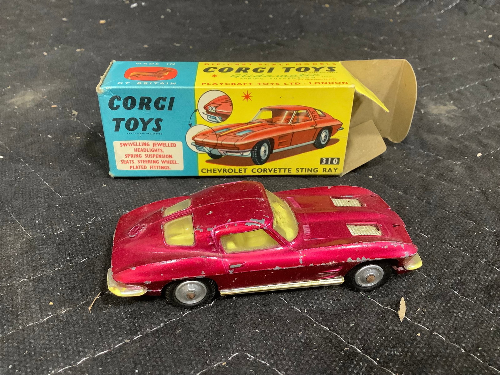 Corgi Toys Chevrolet Corvette Sting Ray vintage diecast in original box (1 of 1)