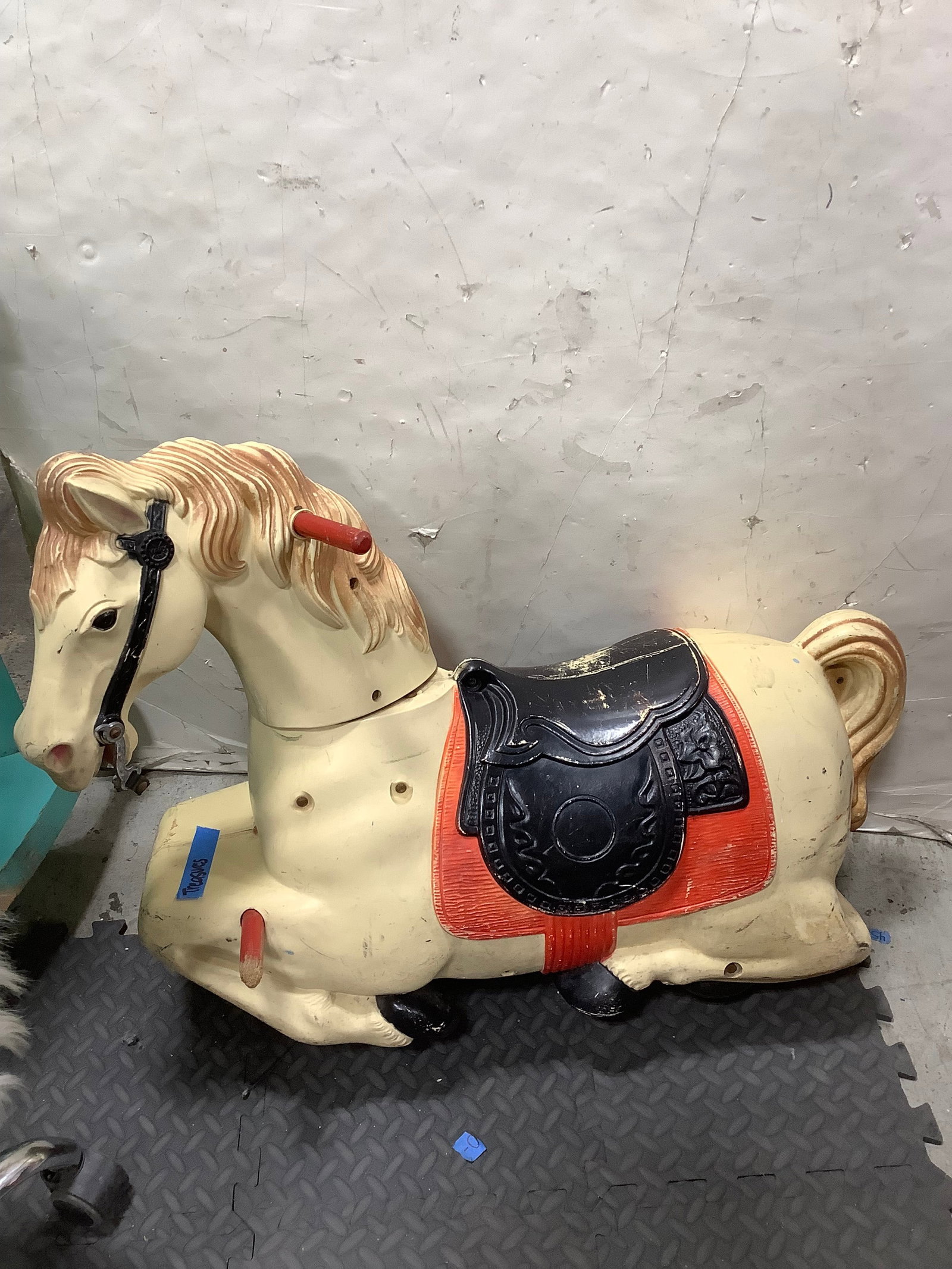 Vintage Mobo Bronco ride on horse: Vintage Mobo Bronco ride on horse