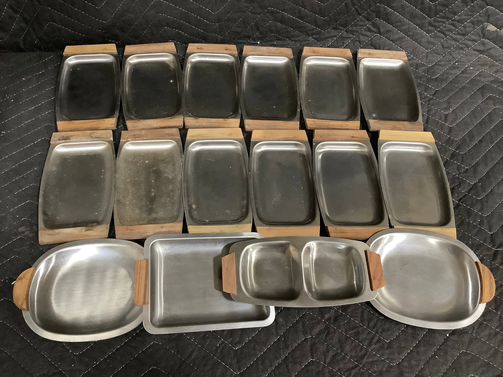 Wood/metal hors d'oeuvres plates: Wood/metal hors d'oeuvres plates