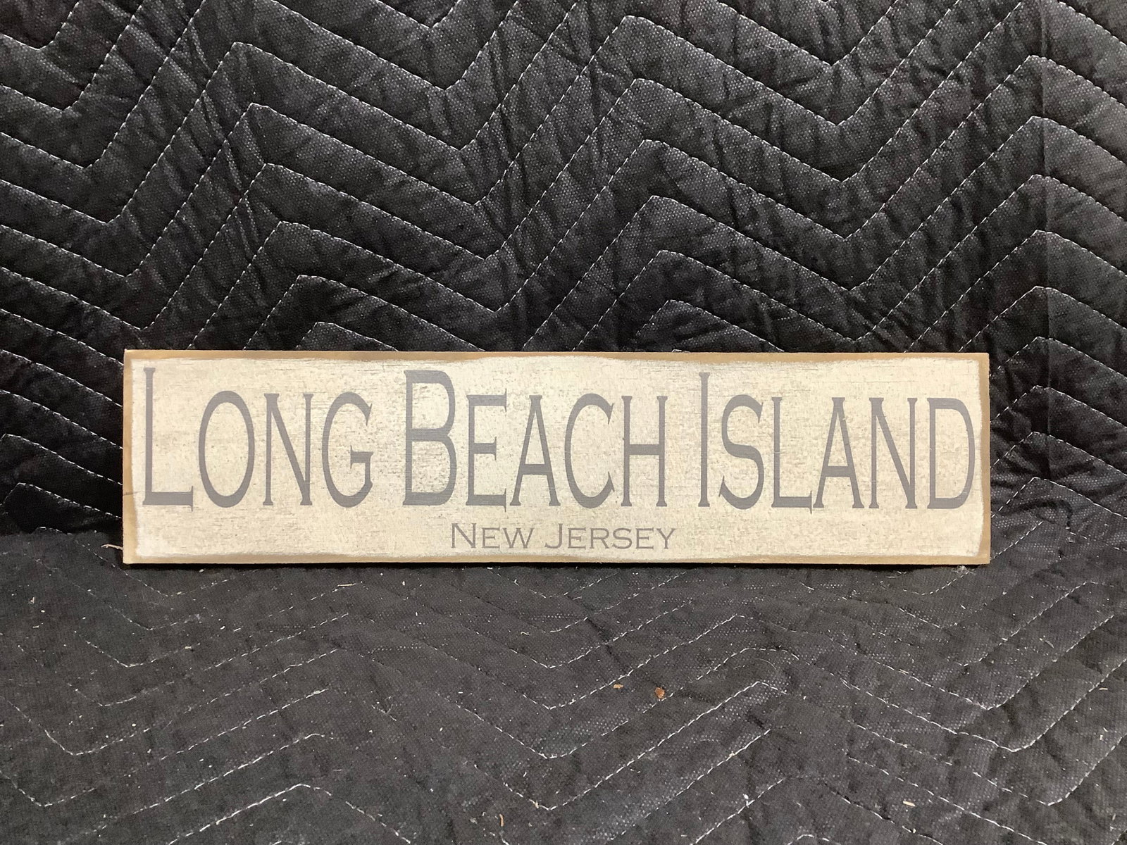 Wooden Long Beach Island Wall Decor (4inx15.5in): Wooden Long Beach Island Wall Decor (4inx15.5in)