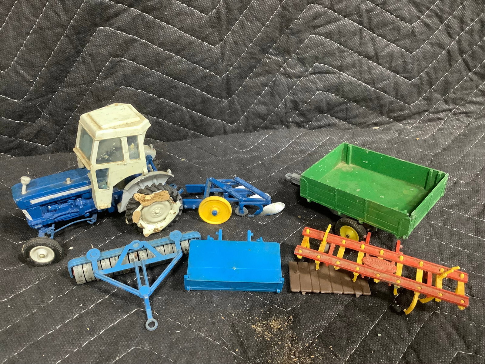 Various Matchbox Toys (1 of 1)