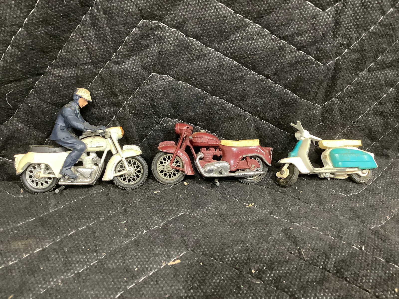 Various Matchbox Toys (1 of 1)