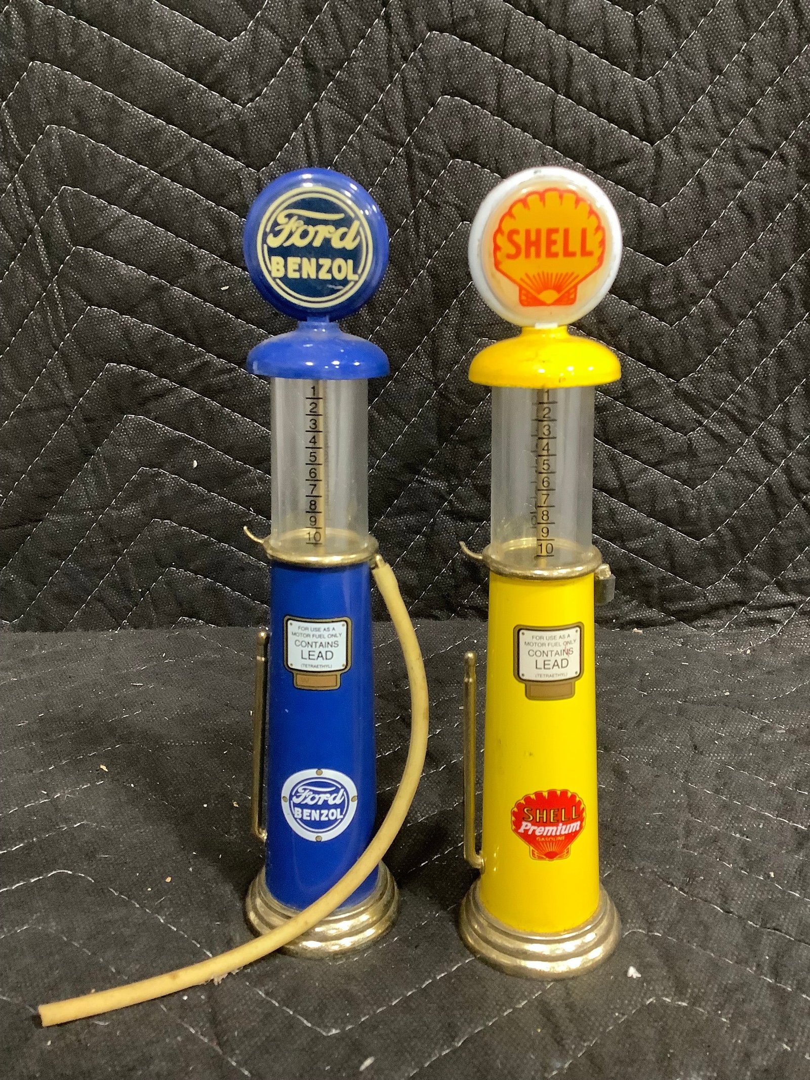 Vintage Diecast Gas Pump Replicas (1 of 1)