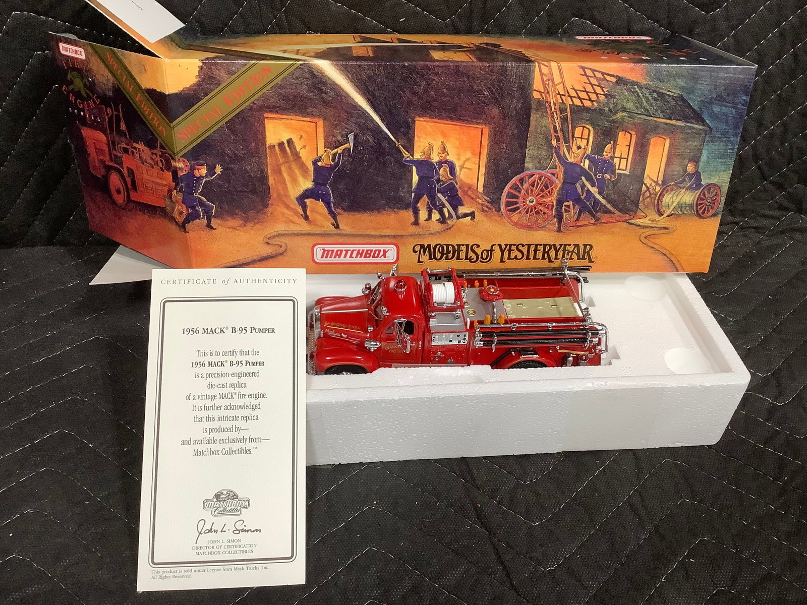 Matchbox 1956 MACK B-95 Pumper Diecast Model *new in box* (1 of 1)