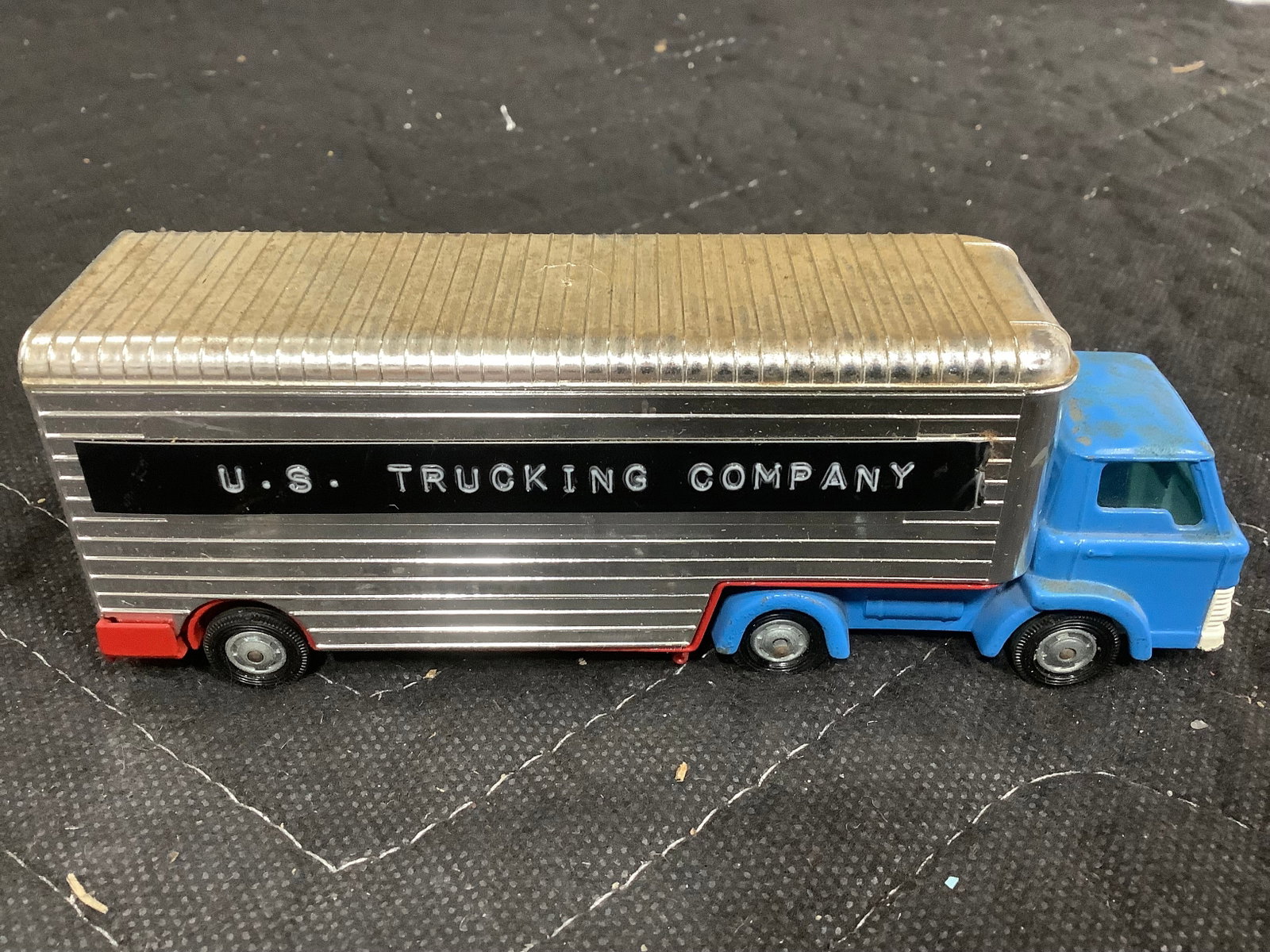 Vintage Husky Truck Toy (1 of 1)