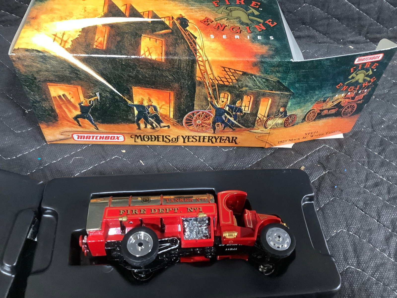 Matchbox 1923 Mack AC Water Tanker *new in box* (1 of 1)
