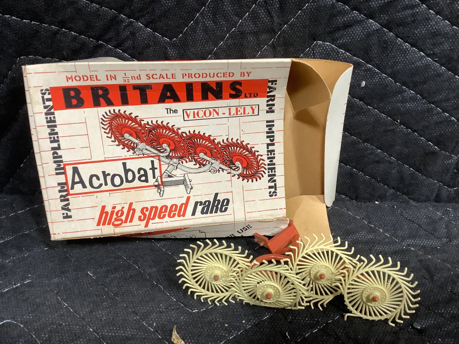 Britains LTD High Speed Rake Diecast Part *in box* (1 of 1)
