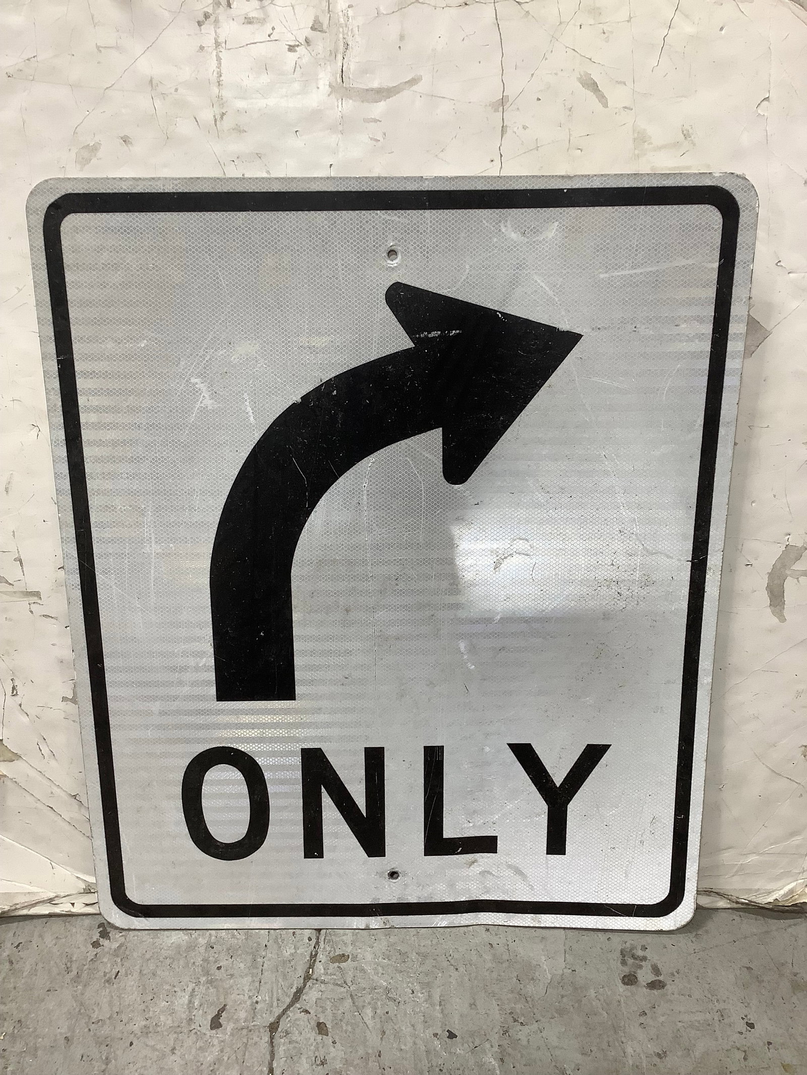 Right only metal road sign(30inx36in): Right only metal road sign(30inx36in)