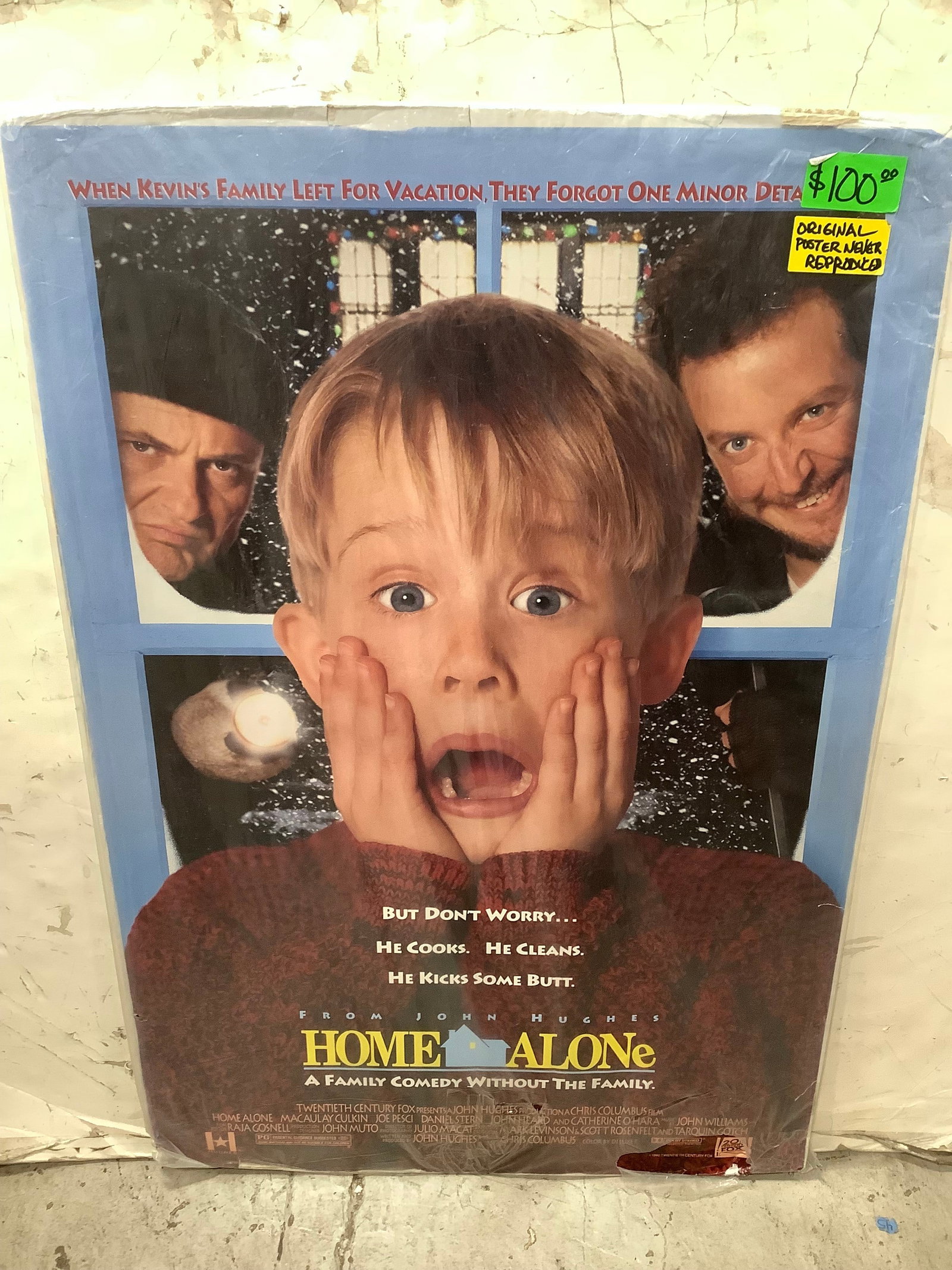 Home Alone movie poster(27inx40in): Home Alone movie poster(27inx40in)