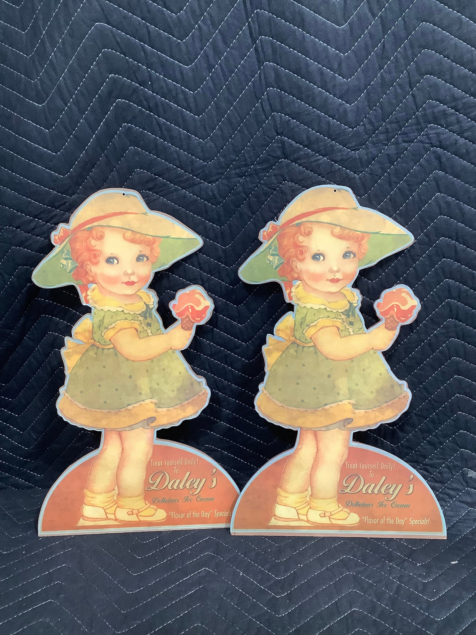 Daleys vintage ice cream wooden advertising(10.5inx17in) (1 of 1)
