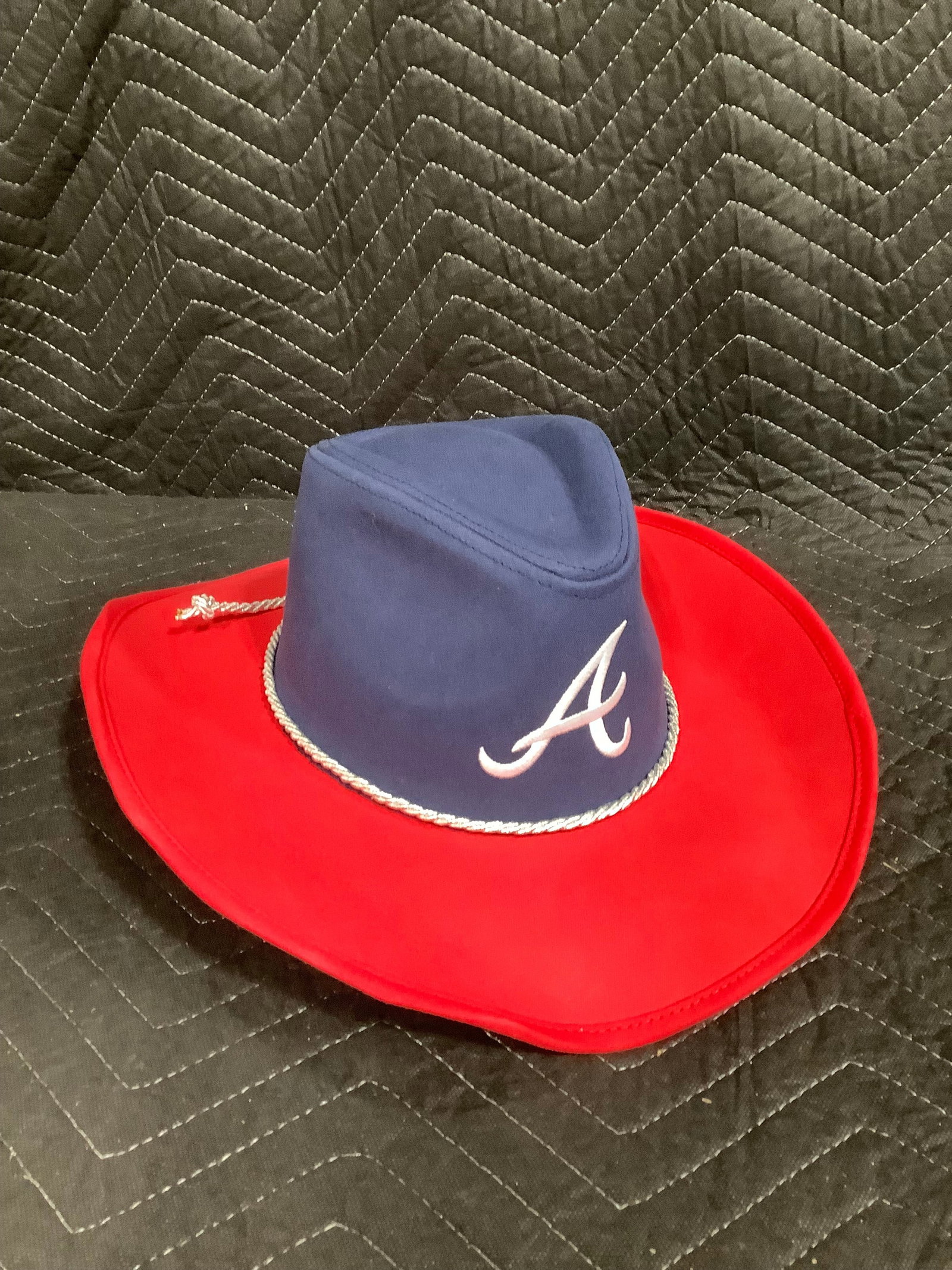 Atlanta Braves cowboy hat (1 of 1)