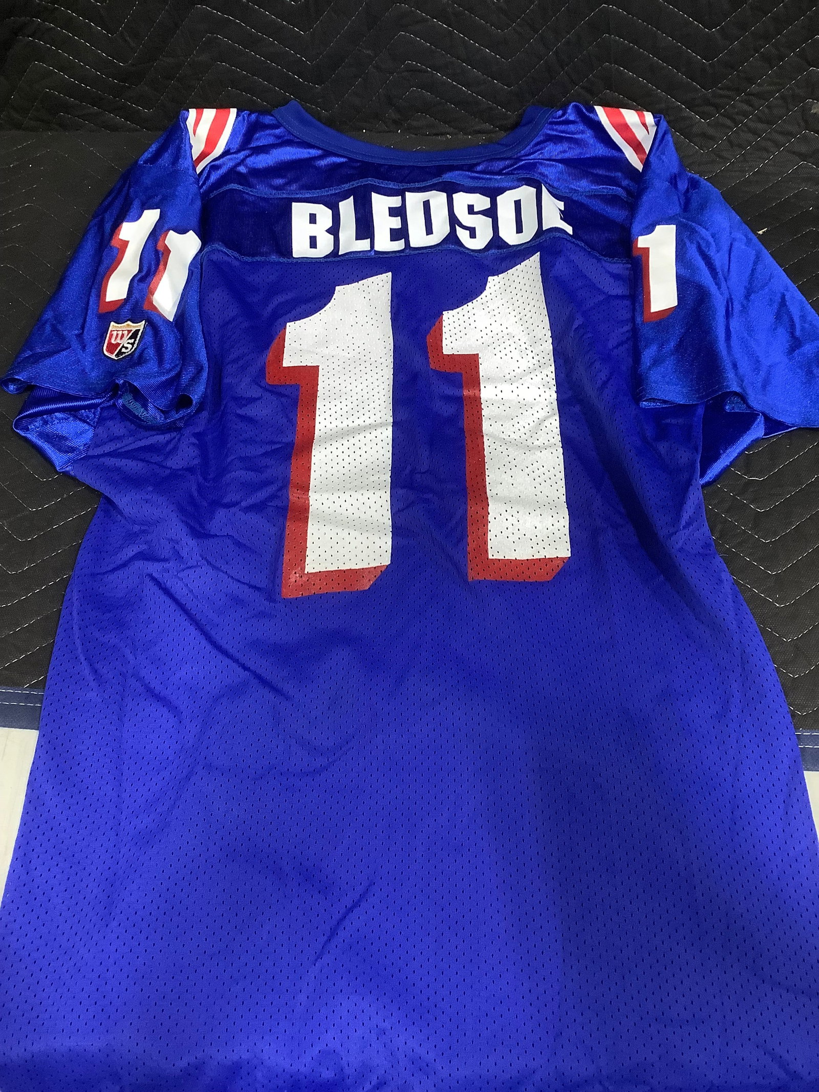 Vintage Bledsoe New England Patriots jersey shirt(L): Vintage Bledsoe New England Patriots jersey shirt(L)