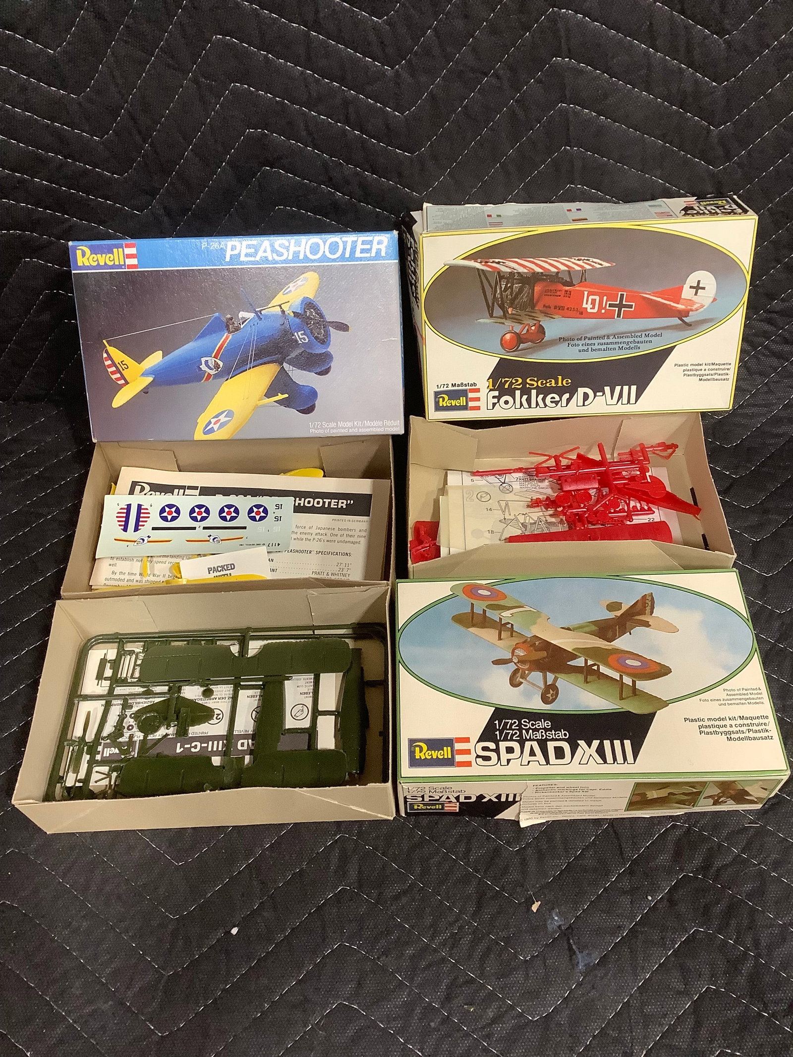 Vintage plane model kits (1 of 1)