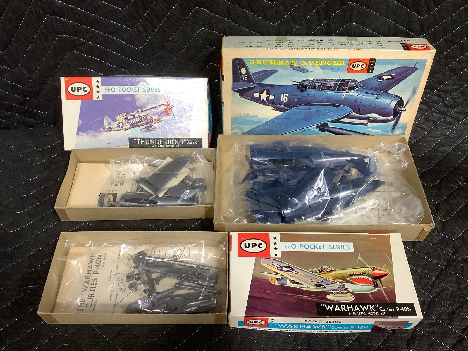 Vintage plane model kits (1 of 1)