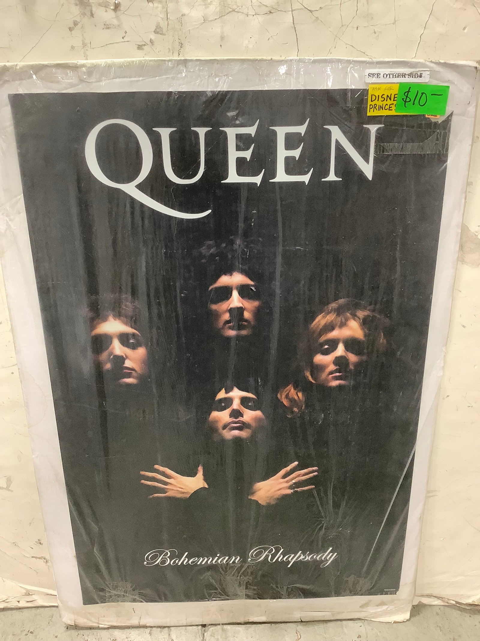 Queen poster(24inx36in): Queen poster(24inx36in)