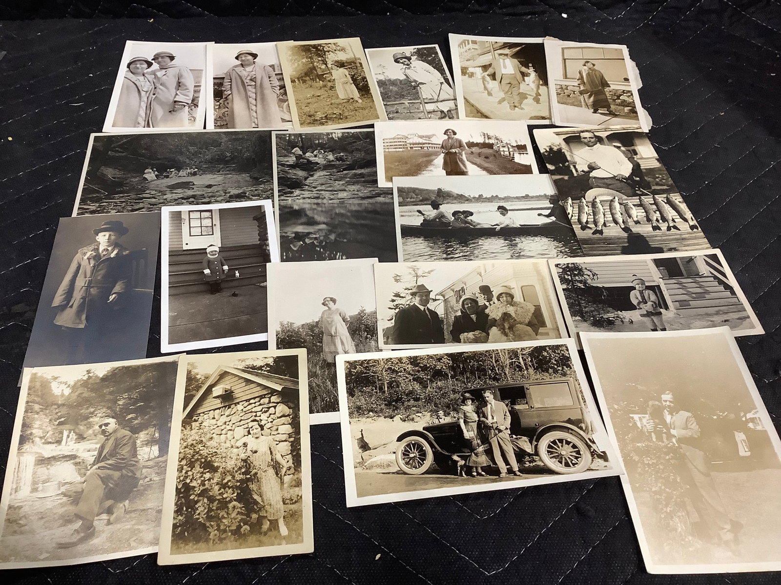Lot of 20 Antique Black and White Photos (1 of 1)