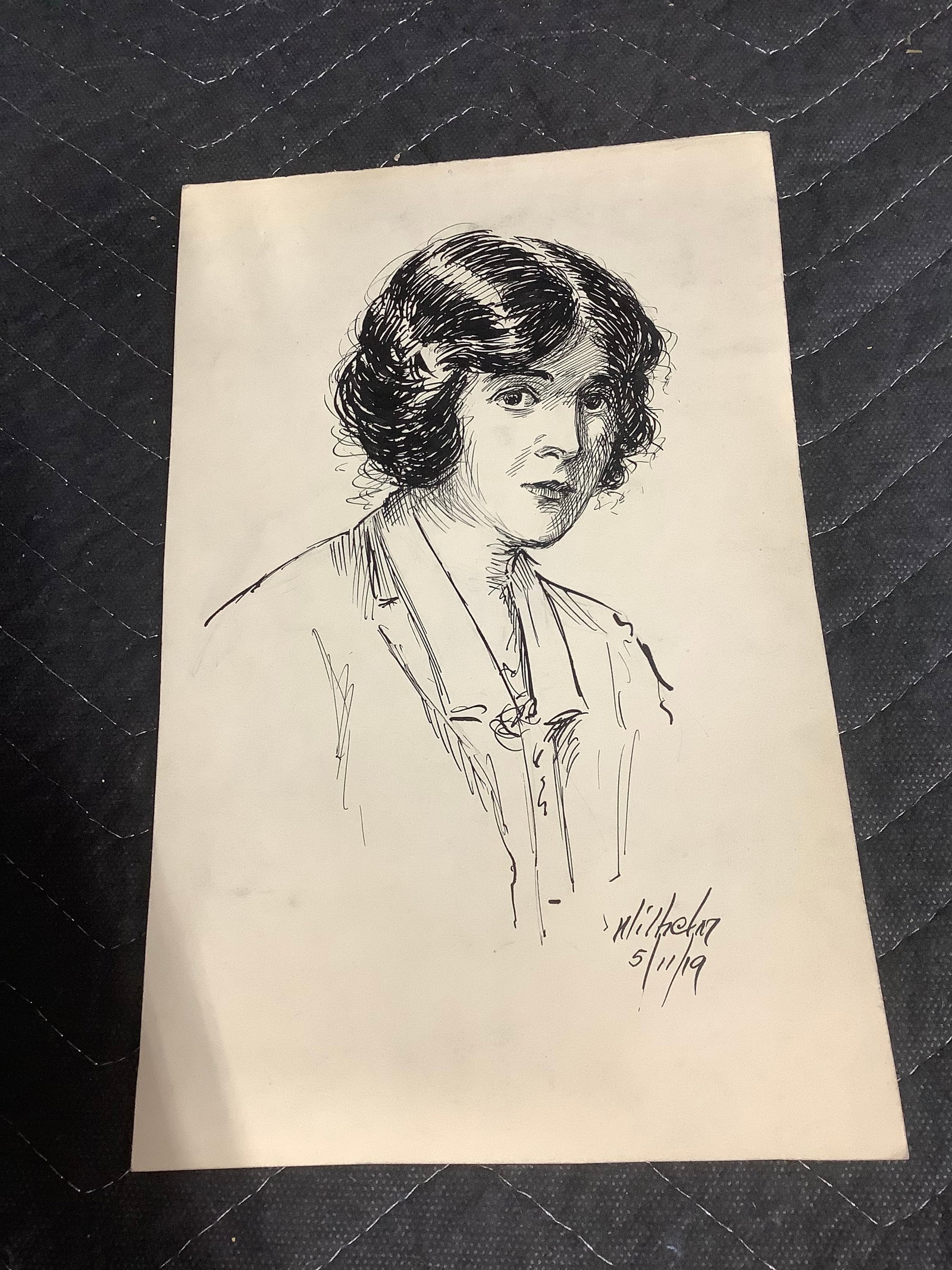 Vintage pen and ink signed portrait sketch (6.25inx10in): Vintage pen and ink signed portrait sketch (6.25inx10in)