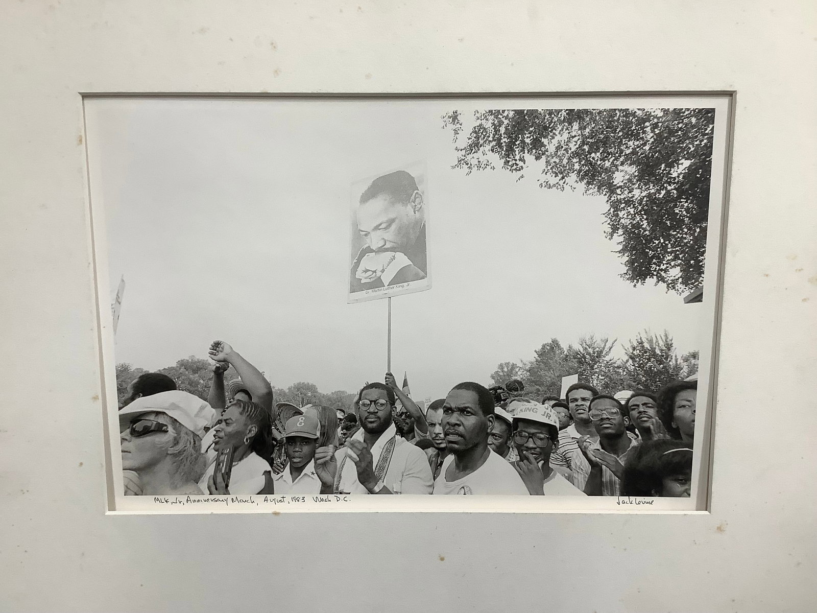 1983 MLK junior anniversary march black and white print(16inx20in): 1983 MLK junior anniversary march black and white print(16inx20in)