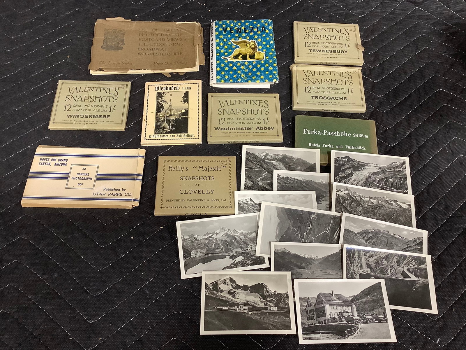 Vintage photograph albums: Vintage photograph albums