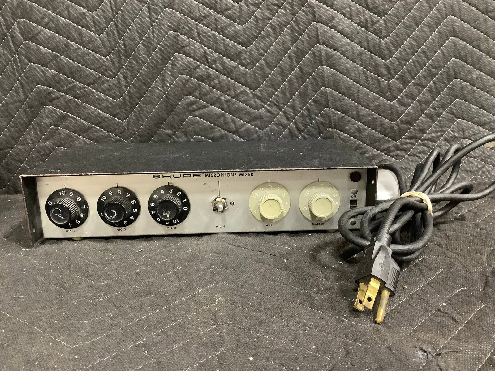 Vintage Shure microphone mixer (1 of 1)