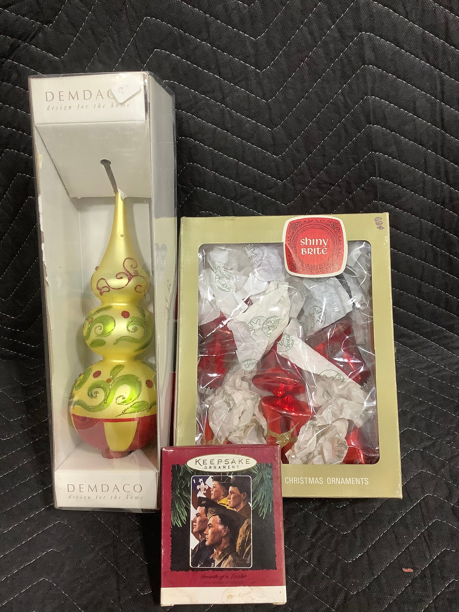 Christmas ornaments(Demdaco, Shiny Brite, Hallmark): Christmas ornaments(Demdaco, Shiny Brite, Hallmark)