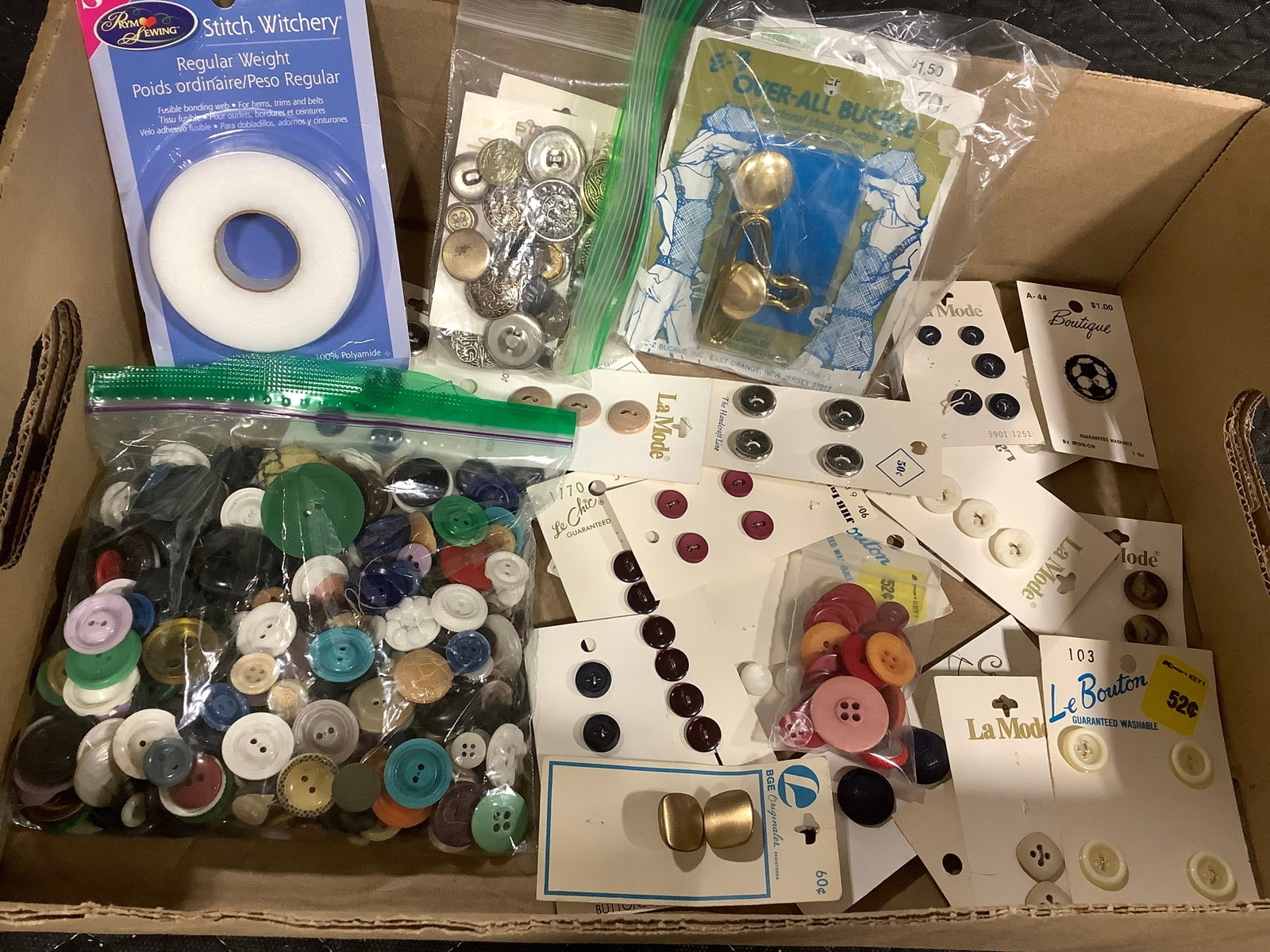 Vintage buttons and more (1 of 1)
