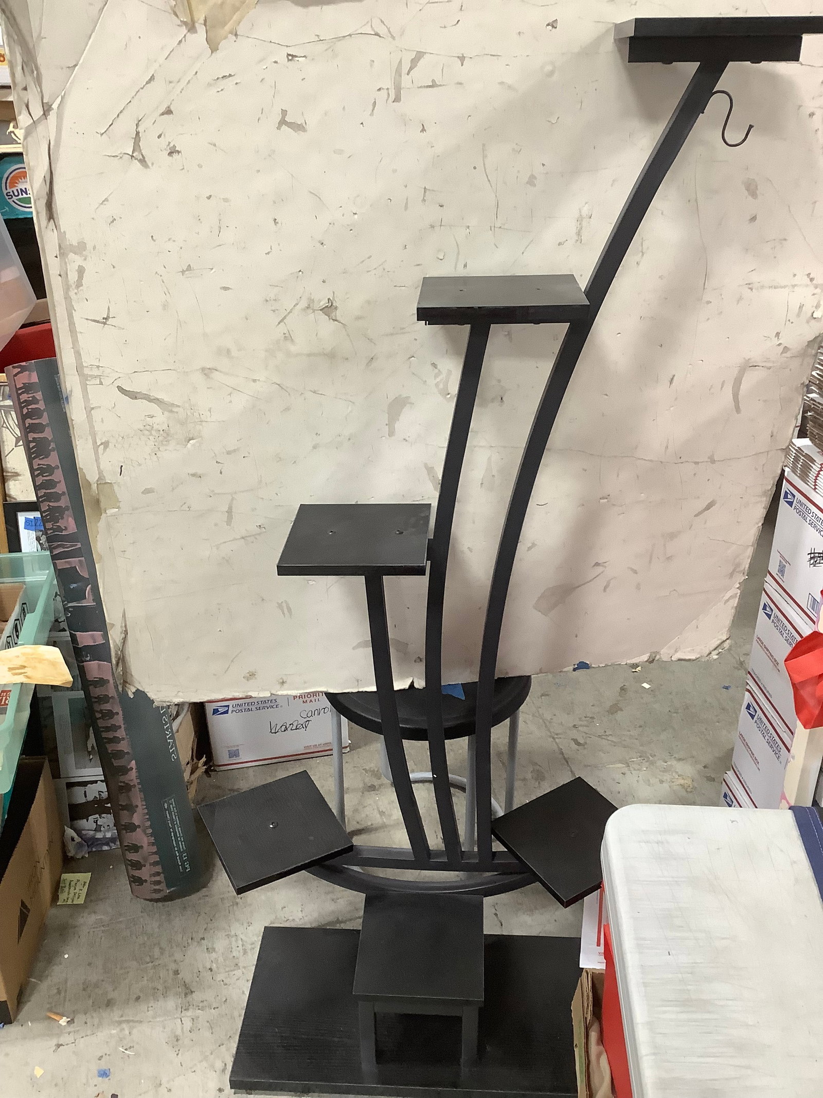 Indoor Curved Planter Stand (5ft Tall): Indoor Curved Planter Stand (5ft Tall)