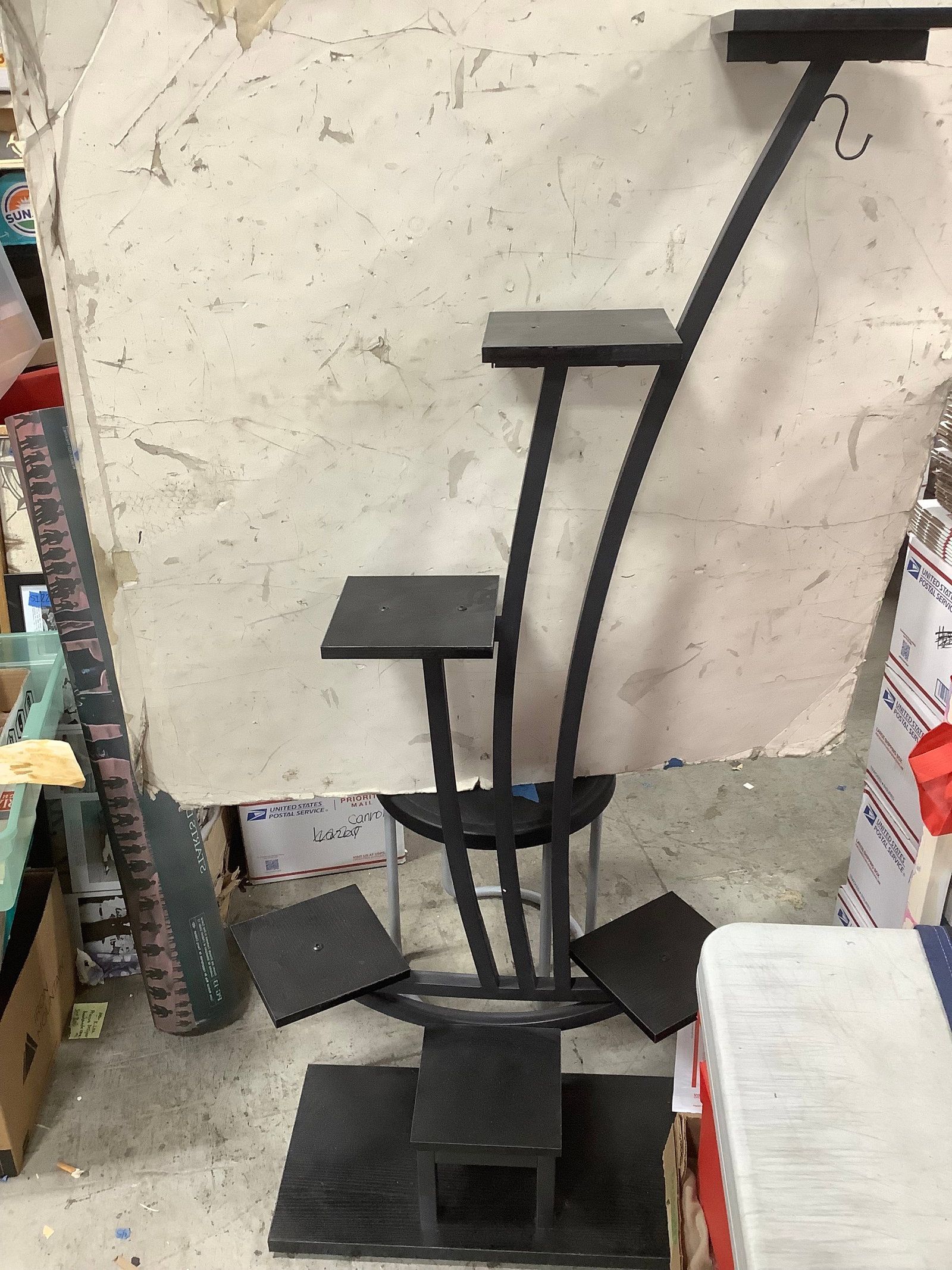 Indoor Curved Planter Stand (5ft Tall): Indoor Curved Planter Stand (5ft Tall)