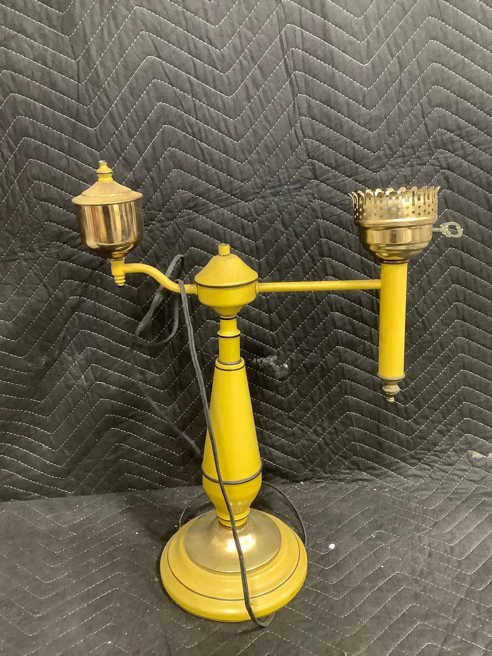 Vintage double arm student lamp(19in tall): Vintage double arm student lamp(19in tall)