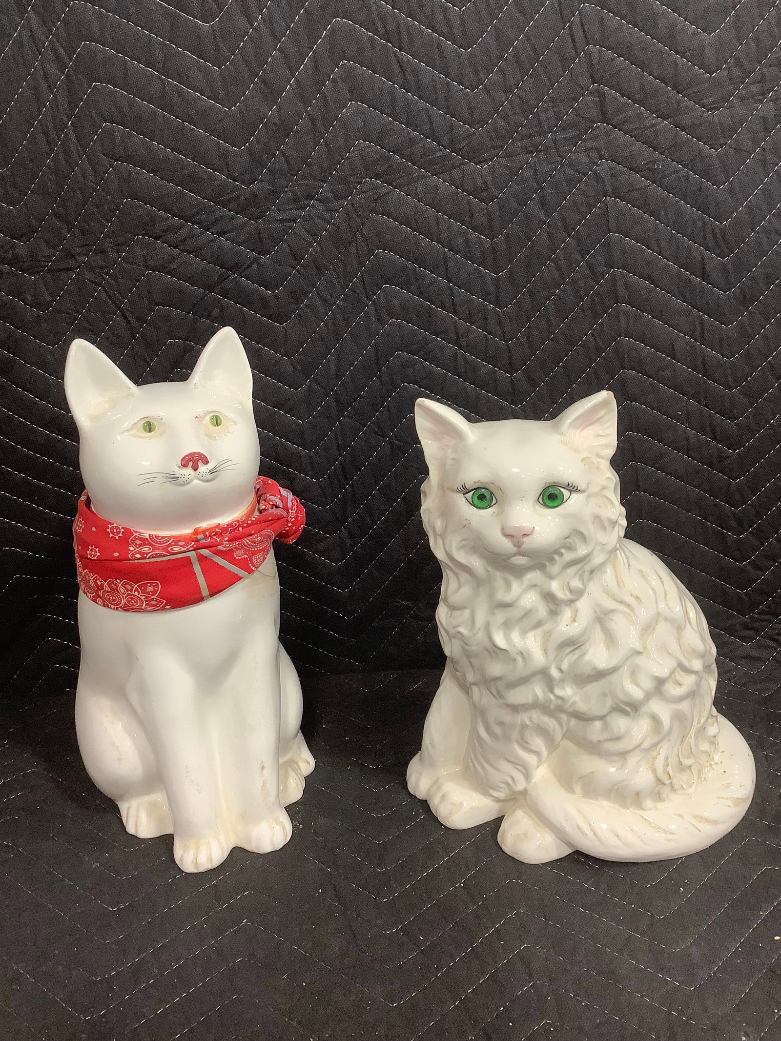 Vintage ceramic cat figurines(13in tallest): Vintage ceramic cat figurines(13in tallest)