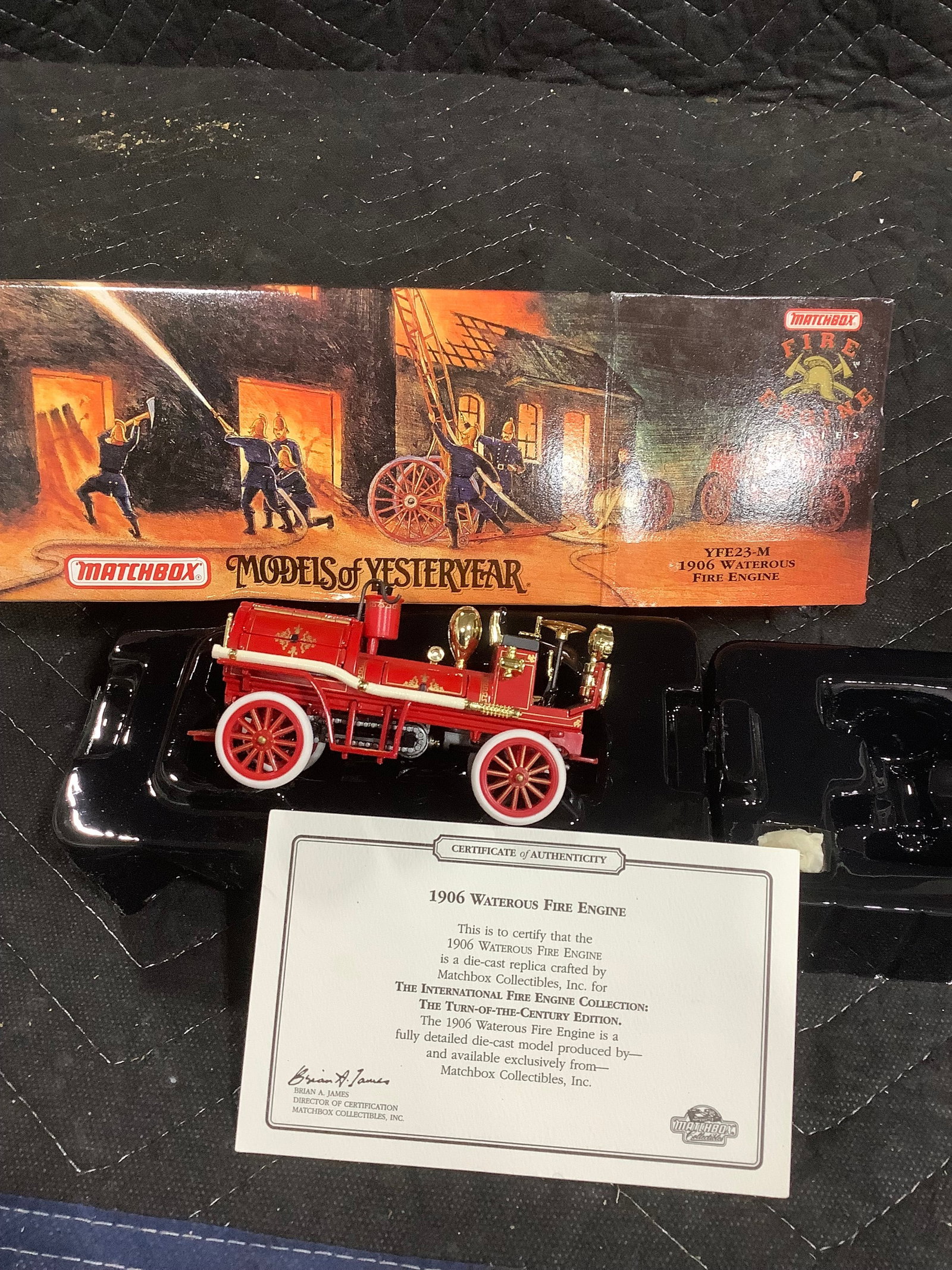 Matchbox Models of Yesteryear YFE23-M 1906 Waterous fire engine collectible: Matchbox Models of Yesteryear YFE23-M 1906 Waterous fire engine collectible