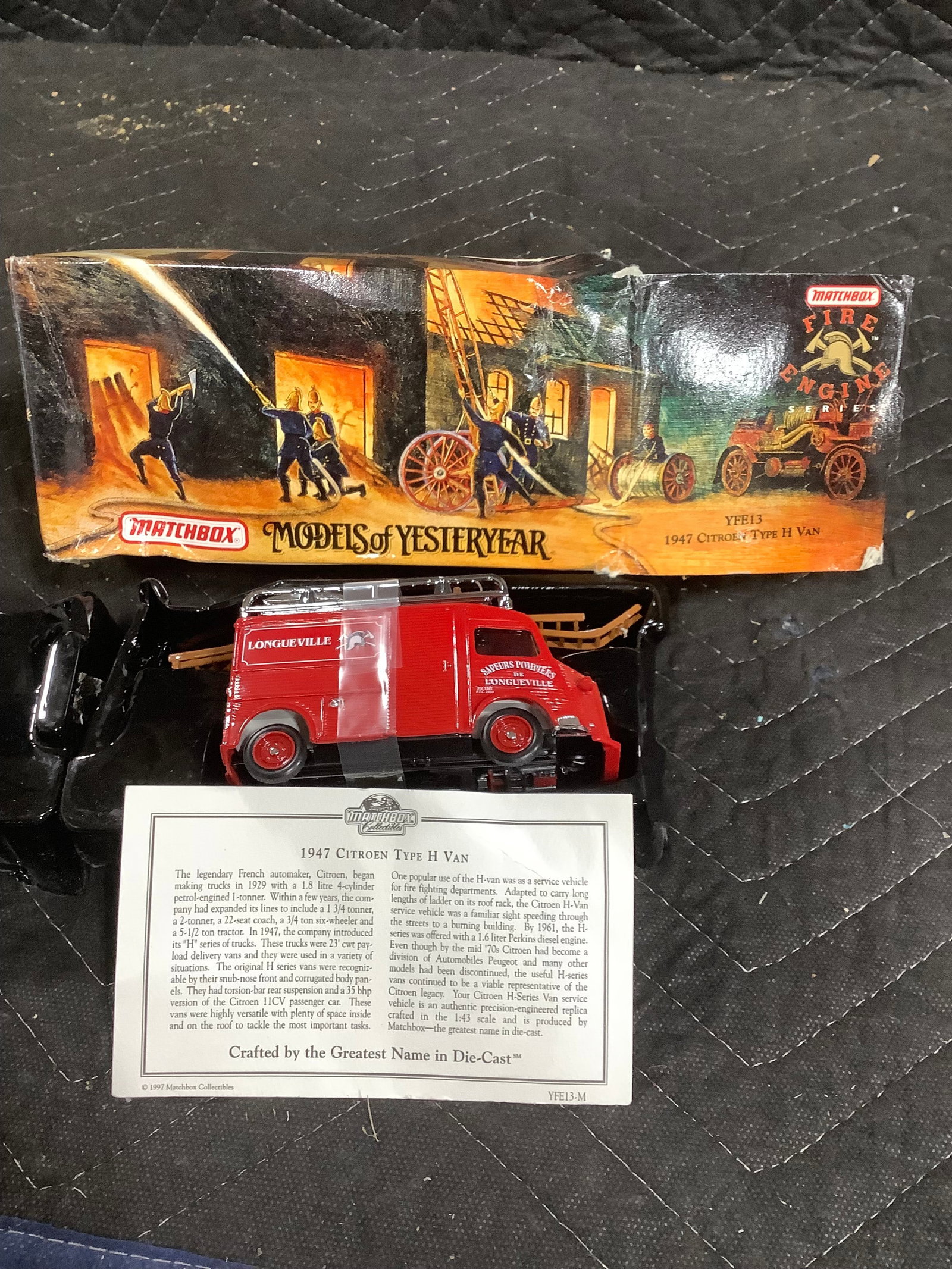 Matchbox Models of Yesteryear YFE13 1947 Citroen Type H Van collectible: Matchbox Models of Yesteryear YFE13 1947 Citroen Type H Van collectible