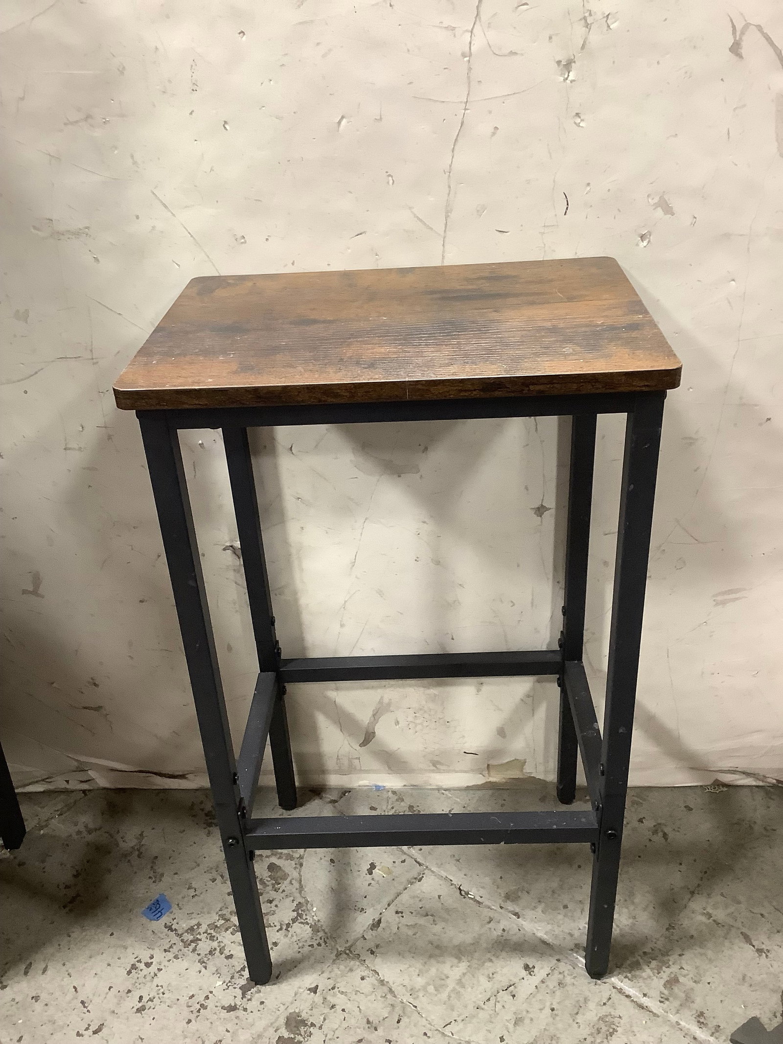 Wood and metal table (15inx10.5inx26in)