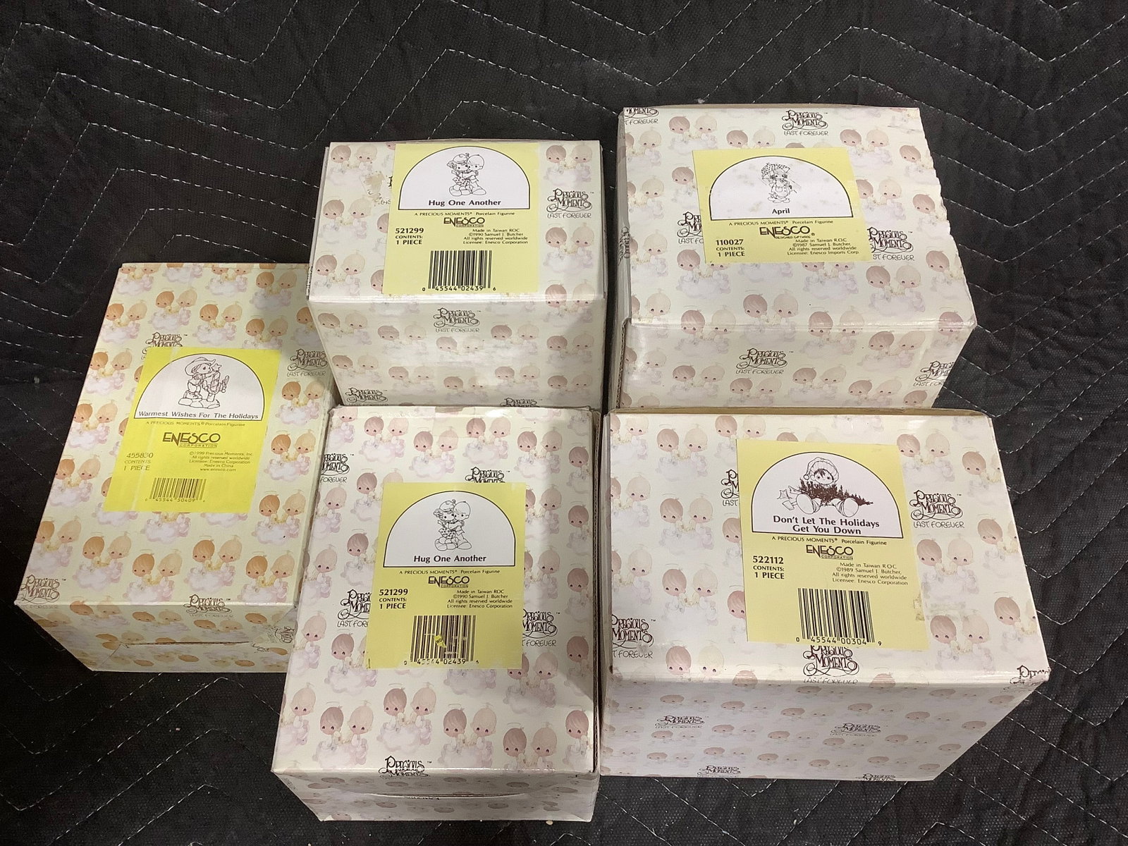Precious Moments collectibles in box: Precious Moments collectibles in box