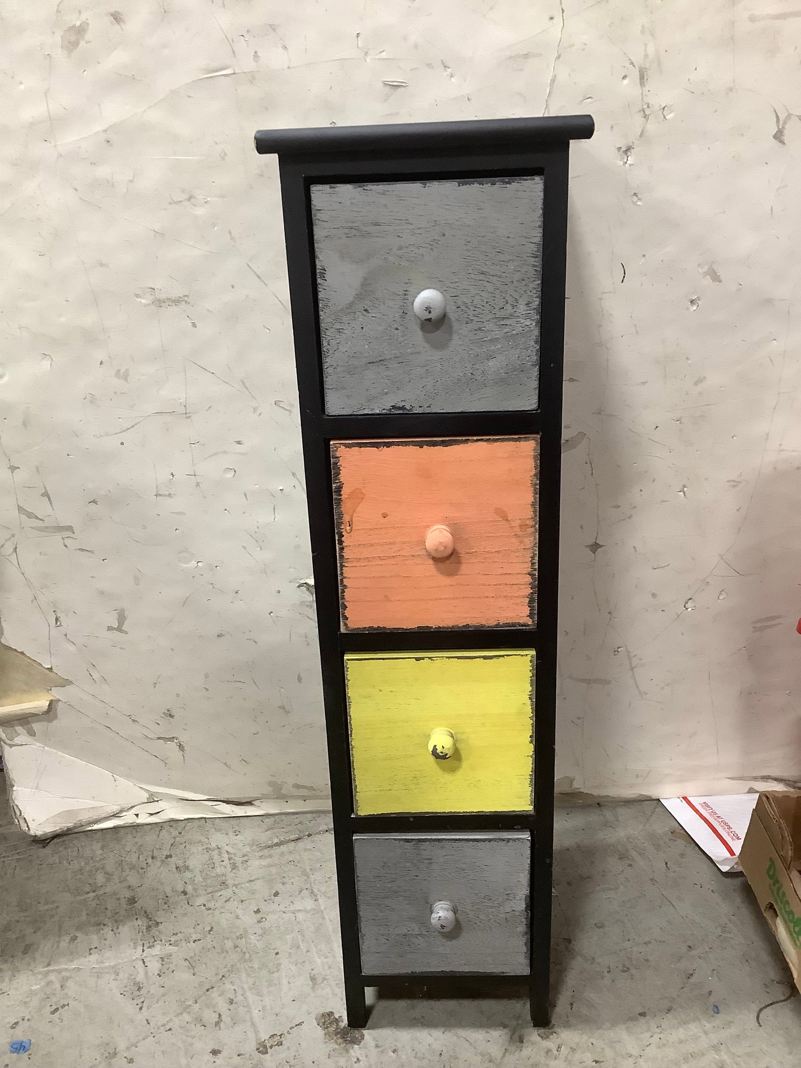 4 drawer wooden organizer(10inx9inx33in): 4 drawer wooden organizer(10inx9inx33in)