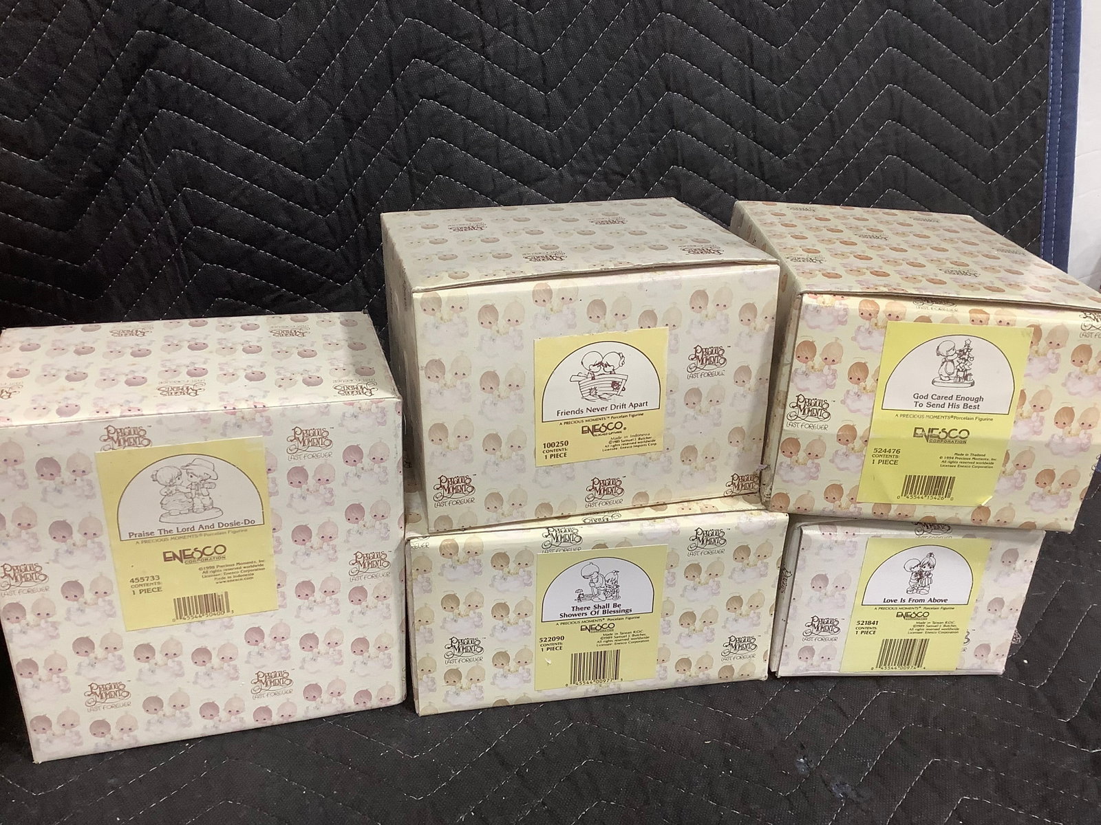 Various Precious Moments Figures *new in boxes*: Various Precious Moments Figures *new in boxes*