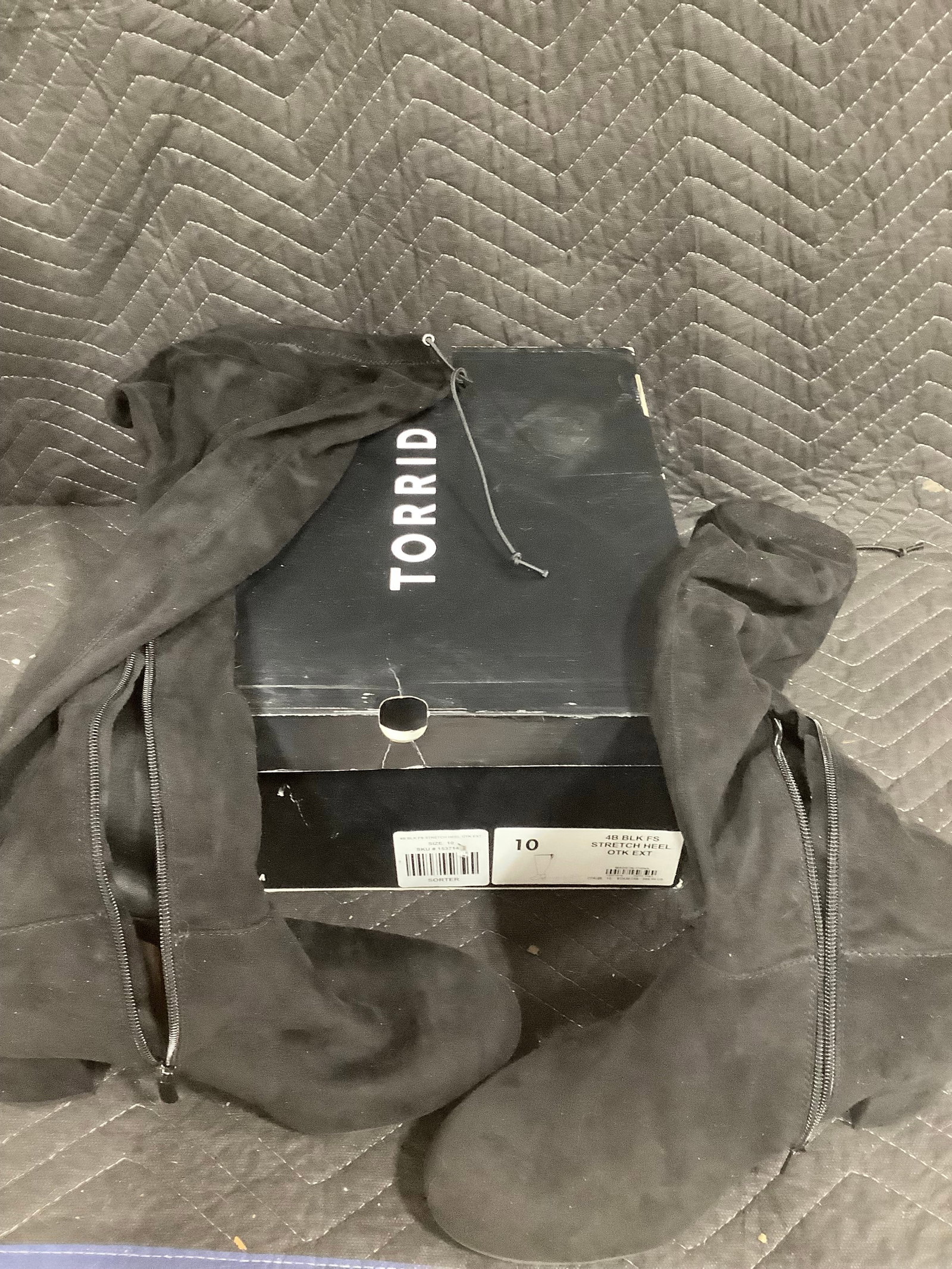 Torrid Stretch Heel Boots (size: 10) *with box*: Torrid Stretch Heel Boots (size: 10) *with box*