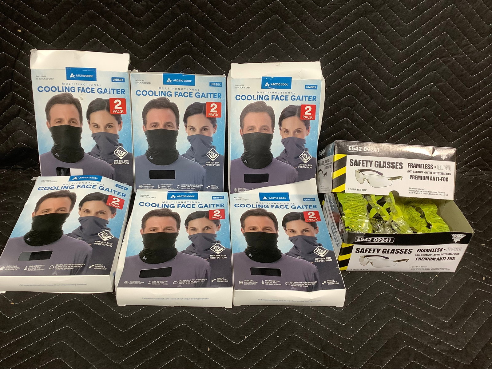 Multifunctional cooling face gaiters and premium anti fog safety glasses (1 of 1)