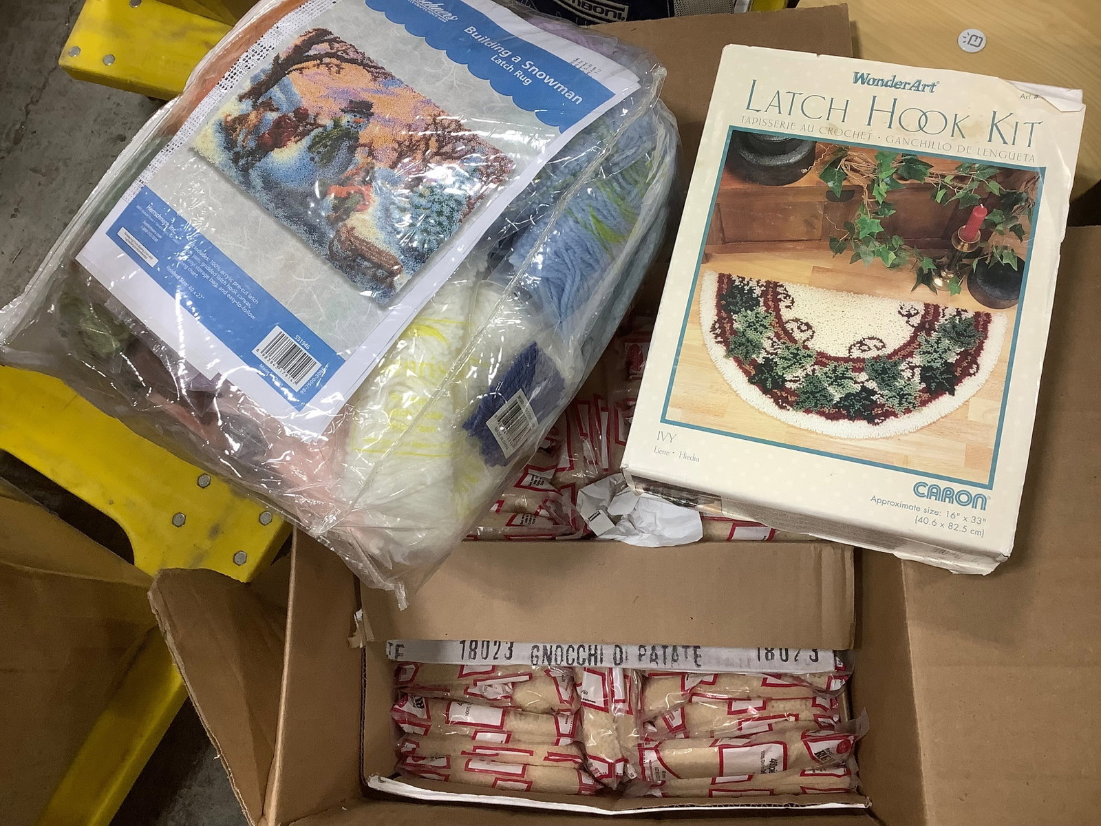 Wonder Art latch hook kit, snowman latch rug, and more (1 of 1)