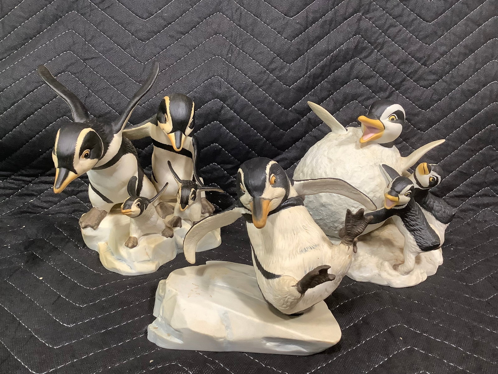 Vintage Franklin Mint porcelain penguin figurines by Michelle Emblem(7.5in tallest): Vintage Franklin Mint porcelain penguin figurines by Michelle Emblem(7.5in tallest)