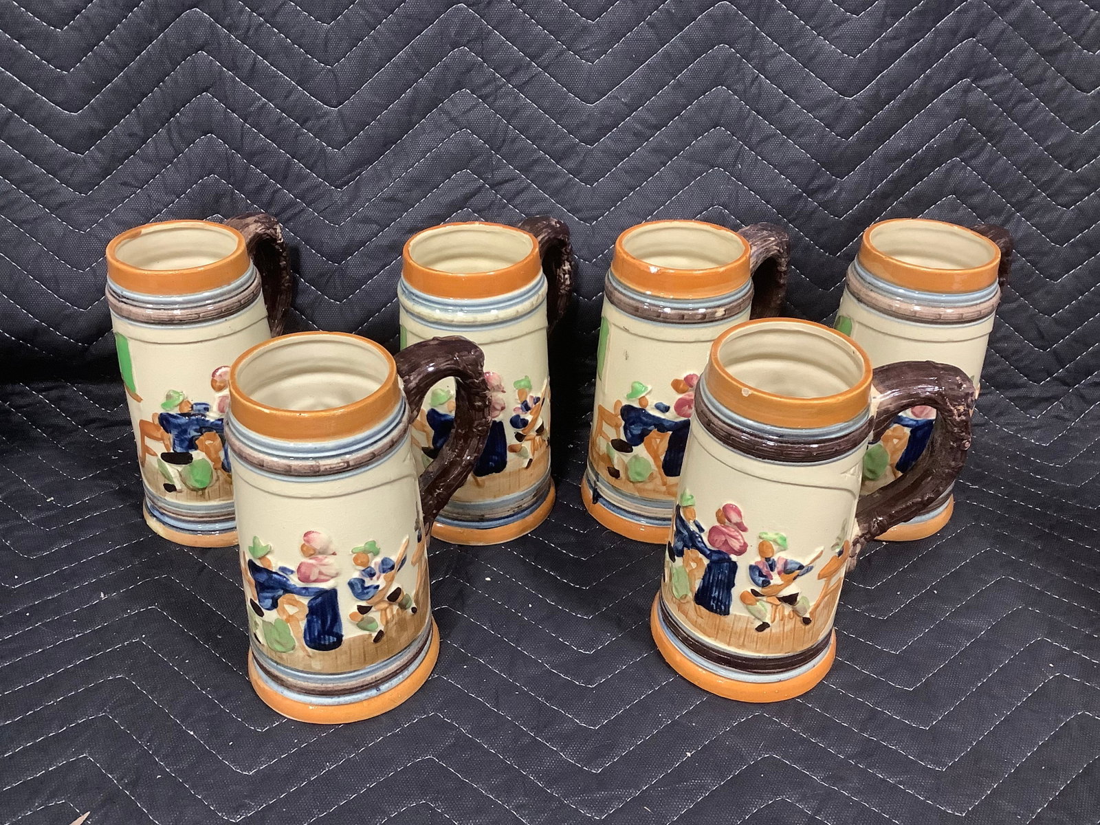 1970s ceramic steins(7.25intall): 1970s ceramic steins(7.25intall)