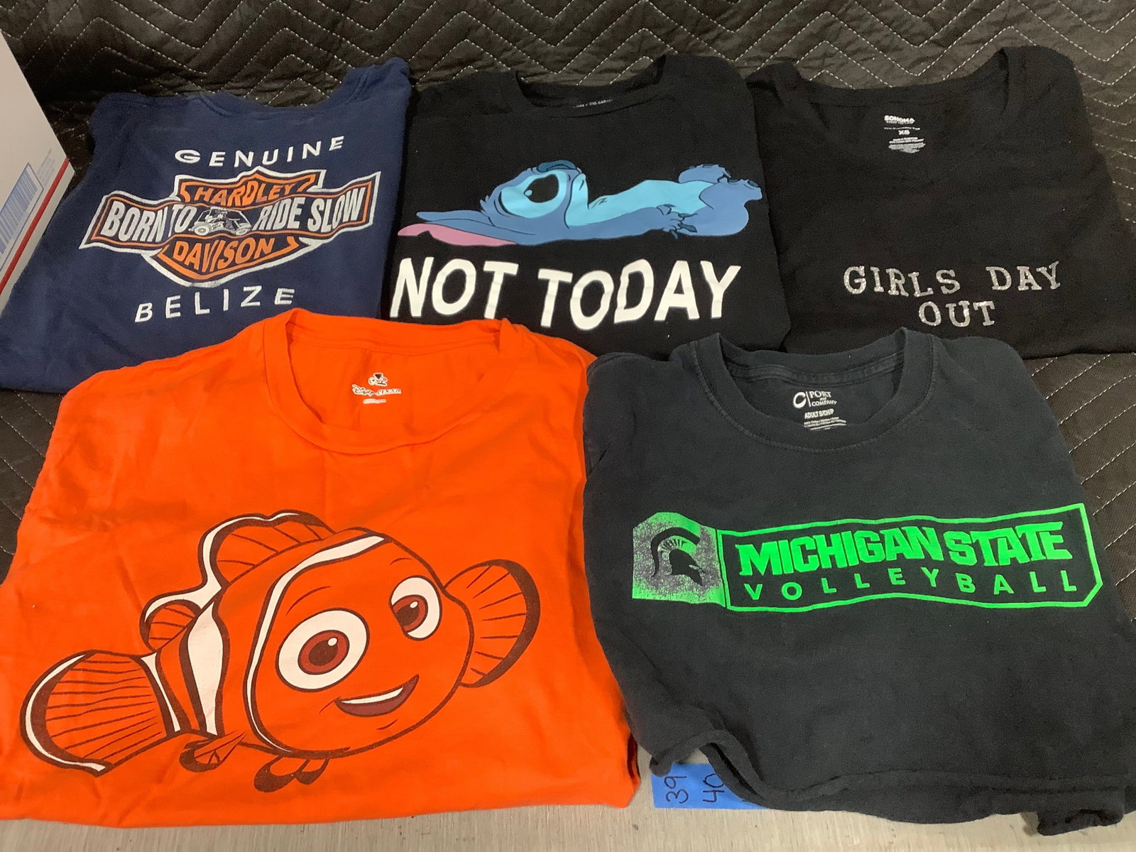 Tshirts(various sizes): Tshirts(various sizes)