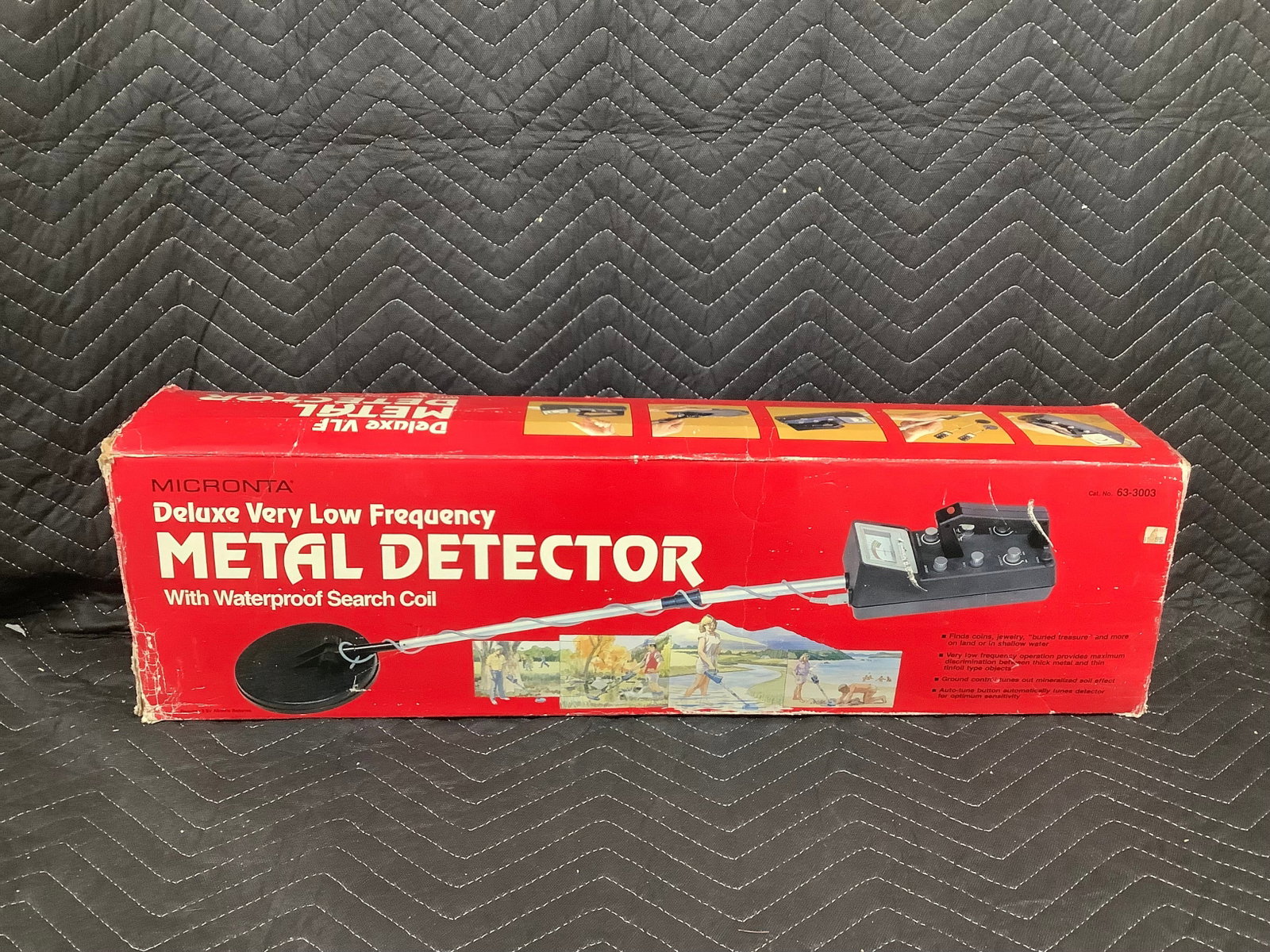 Metal detector in box: Metal detector in box