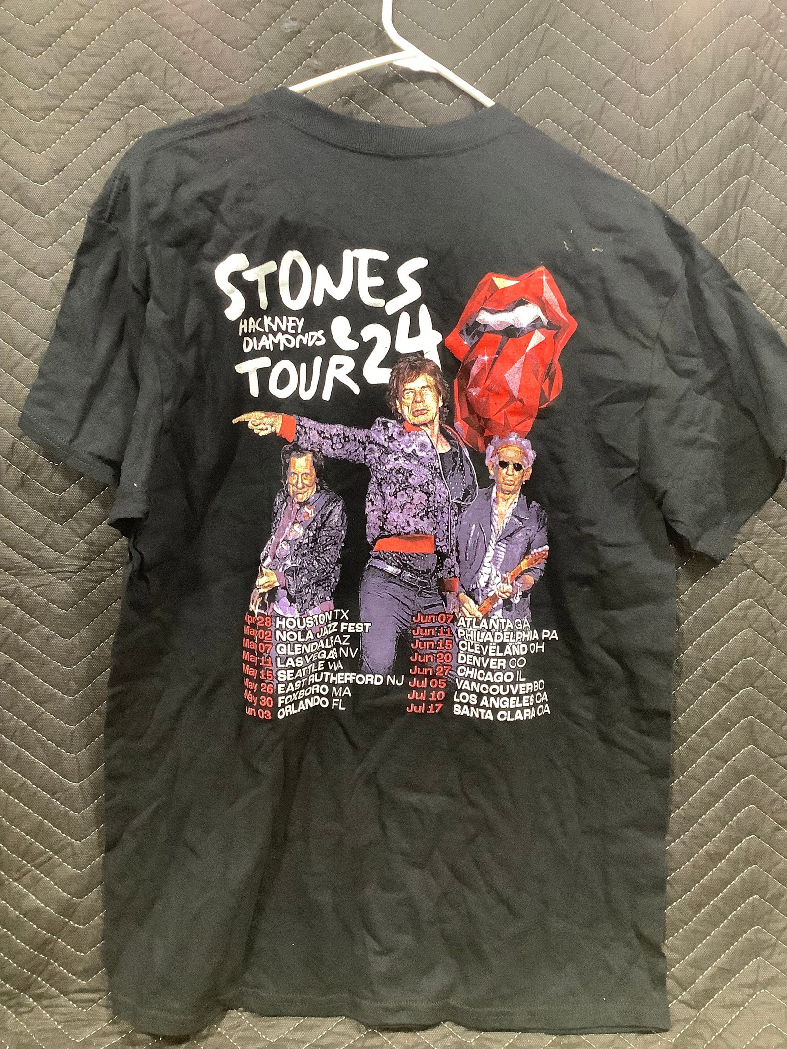 Rolling Stones Tour Tshirt (Size: L): Rolling Stones Tour Tshirt (Size: L)