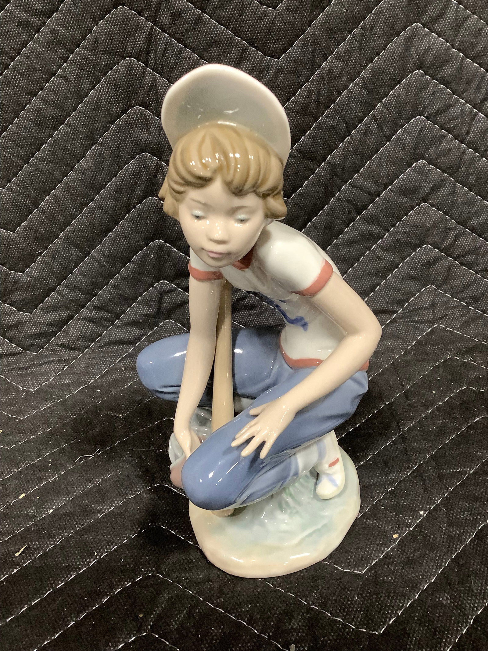 Lladro Baseball Figurine (8in Tall) (1 of 1)