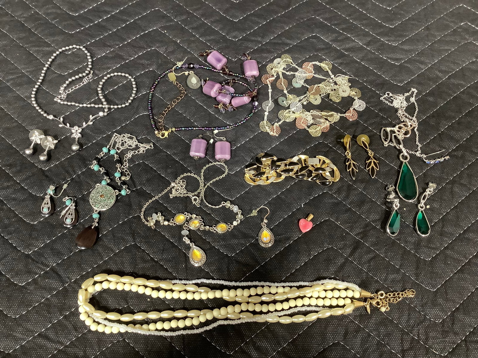 Costume jewelry (1 of 1)