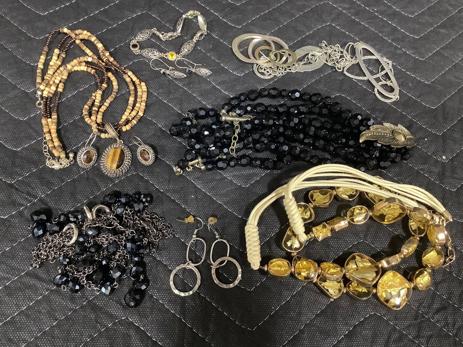 Costume jewelry (1 of 1)