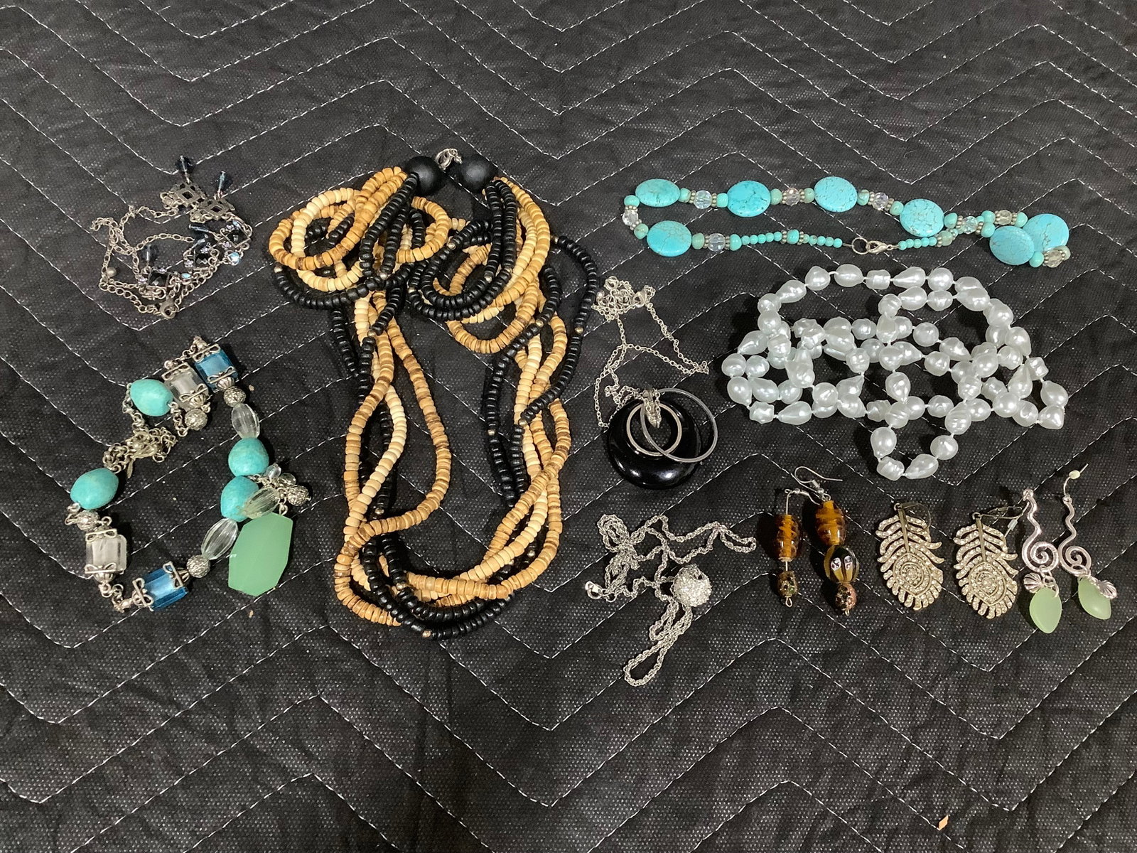 Costume jewelry (1 of 1)